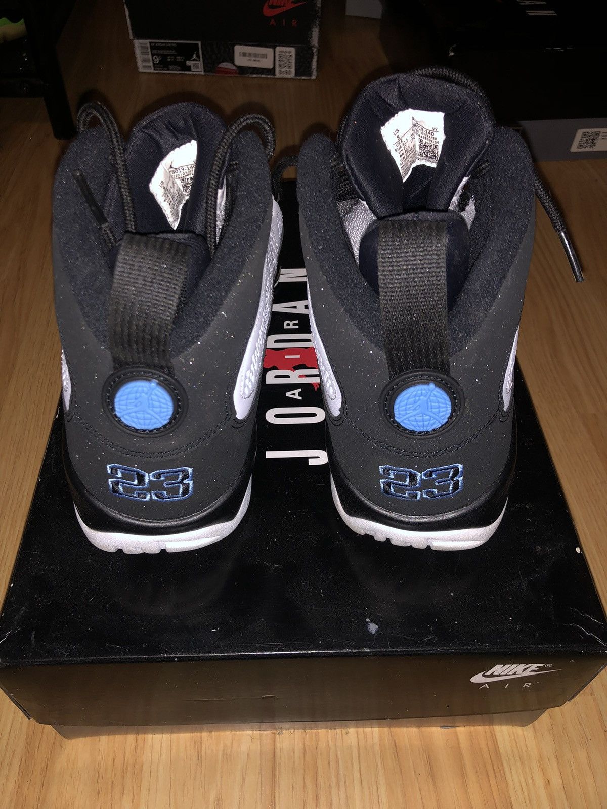 Nike Air Jordan 9 Retro University Blue - Size 9 Size US 9 / EU 42 - 3 Thumbnail