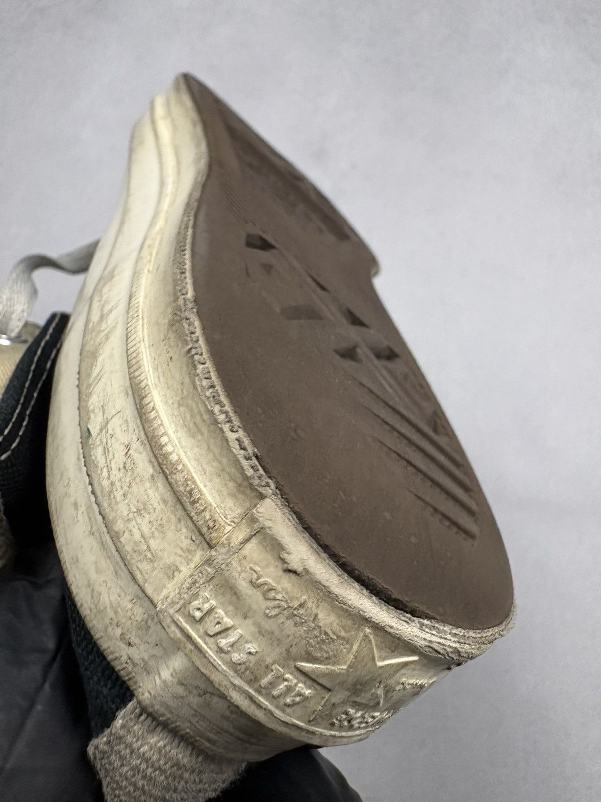 Comme des Garcons Comme des Garcons Converse Hi Top Sneakers Chuck Taylor Size US 7 / EU 40 - 16 Thumbnail
