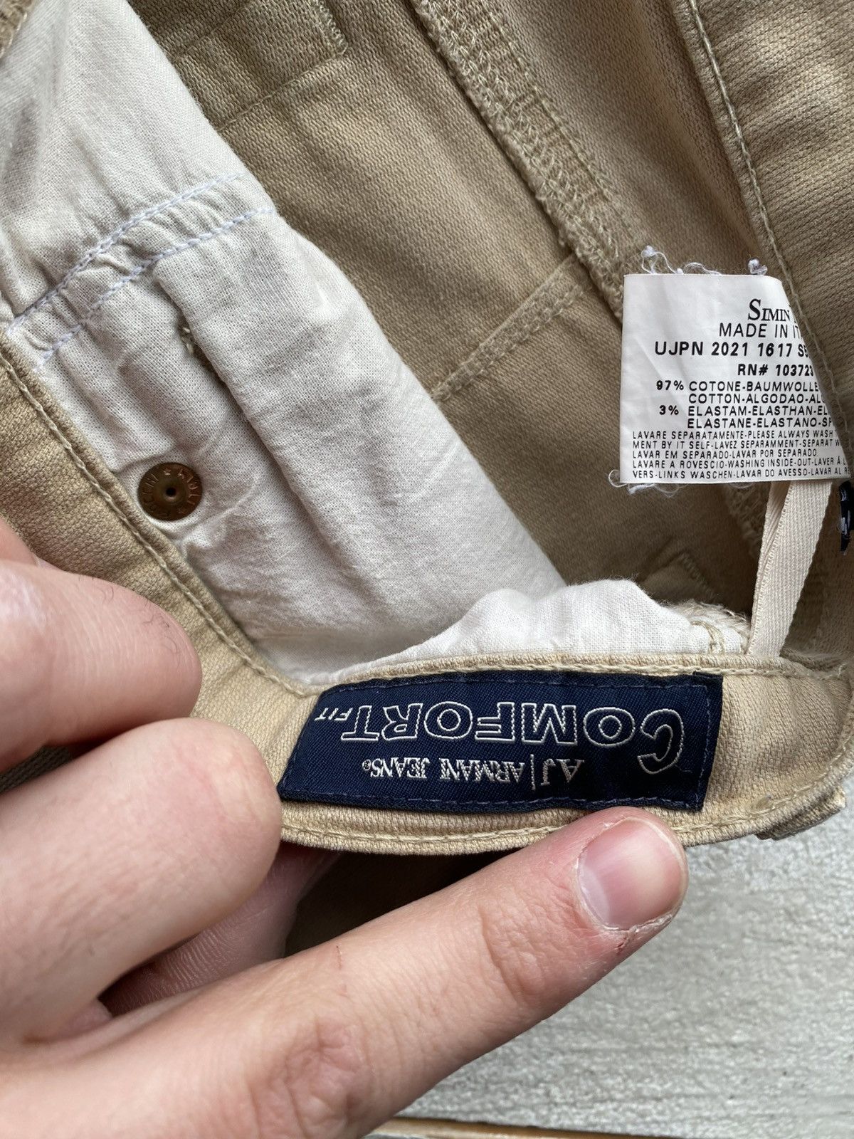 Armani Retro Luxury 90s AJ Armani Jeans Thommer Slim Beige Pants Size US 31 - 8 Thumbnail