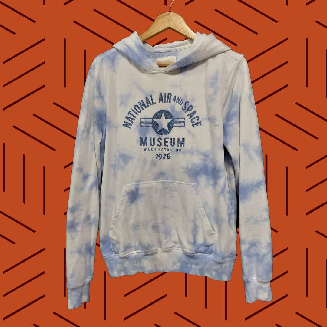 Vintage VINTAGE Smithsonian National Air and Space Museum Hoodie Tie-Dye Blue Size L Size L / US 10 / IT 46 - 1 Thumbnail