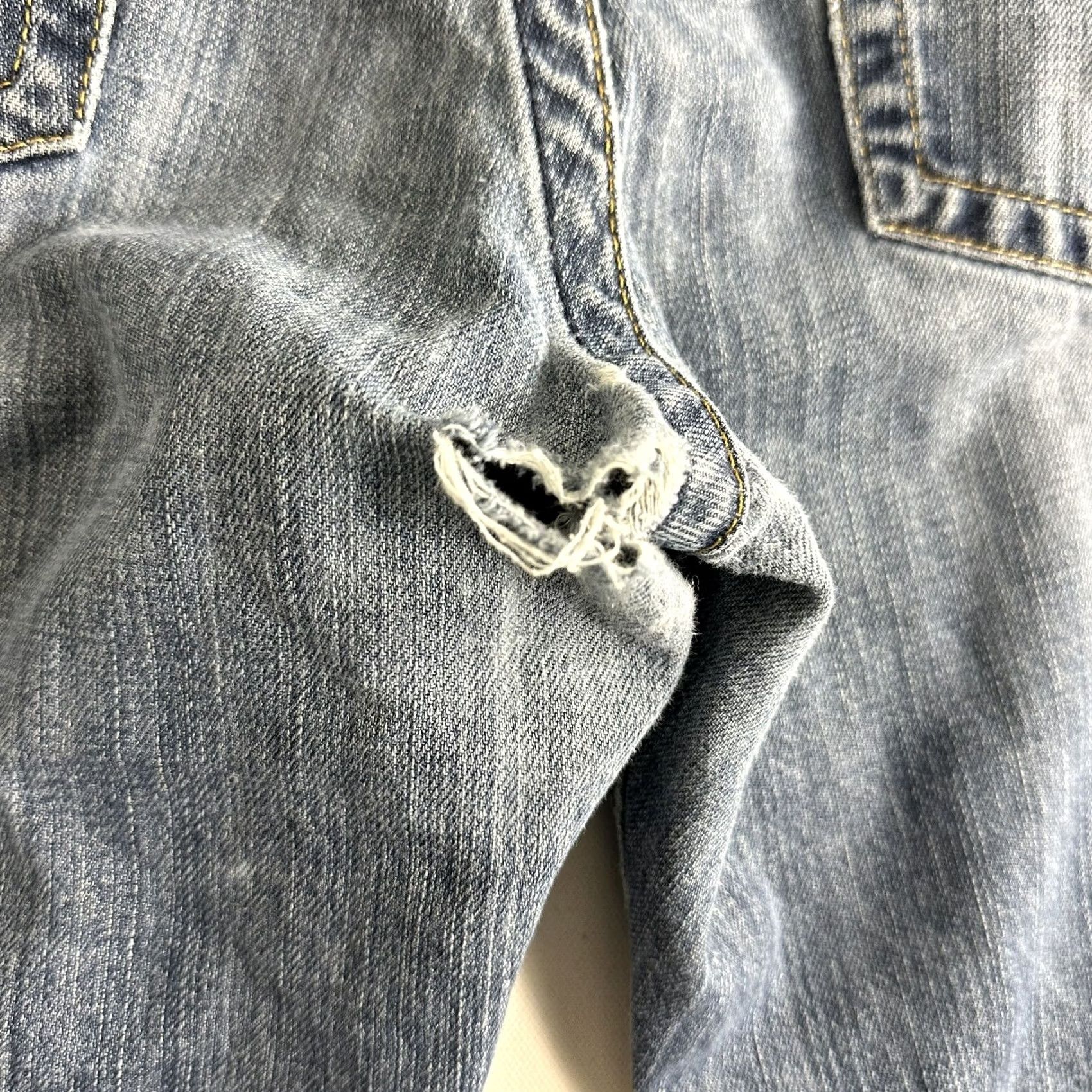 Guess GUESS Los Angeles Jeans 38x32 Rebel Straight Leg Medium Wash Distressed Men Regular Jeans Size US 38 / EU 54 - 3 Thumbnail