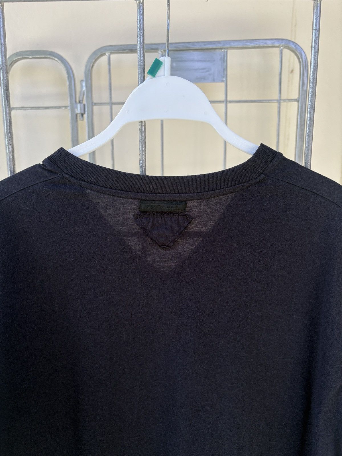 Prada Prada black v neck T-shirt Size US M / EU 48-50 / 2 - 7 Thumbnail