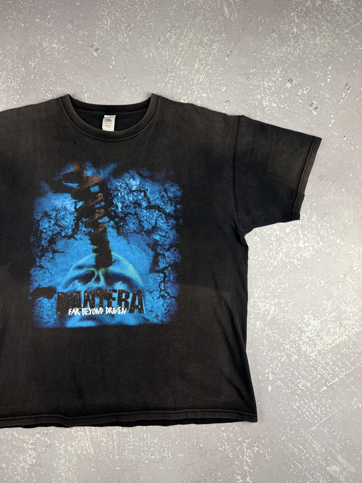Band Tees 1994 Vintage Pantera Far Beyond Driven Sunfaded Band T Shirt Size US XL / EU 56 / 4 - 3 Thumbnail