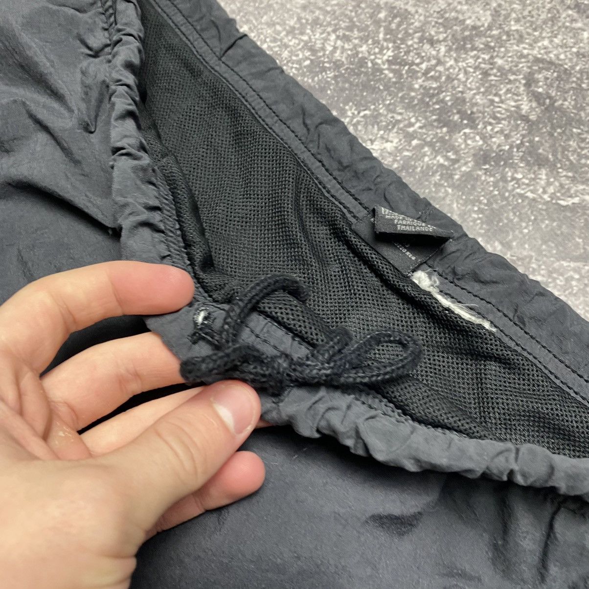 Other Vintage Nike Small Swoosh Nylon 00’s Drill y2k shorts Size US 38 / EU 54 - 5 Thumbnail
