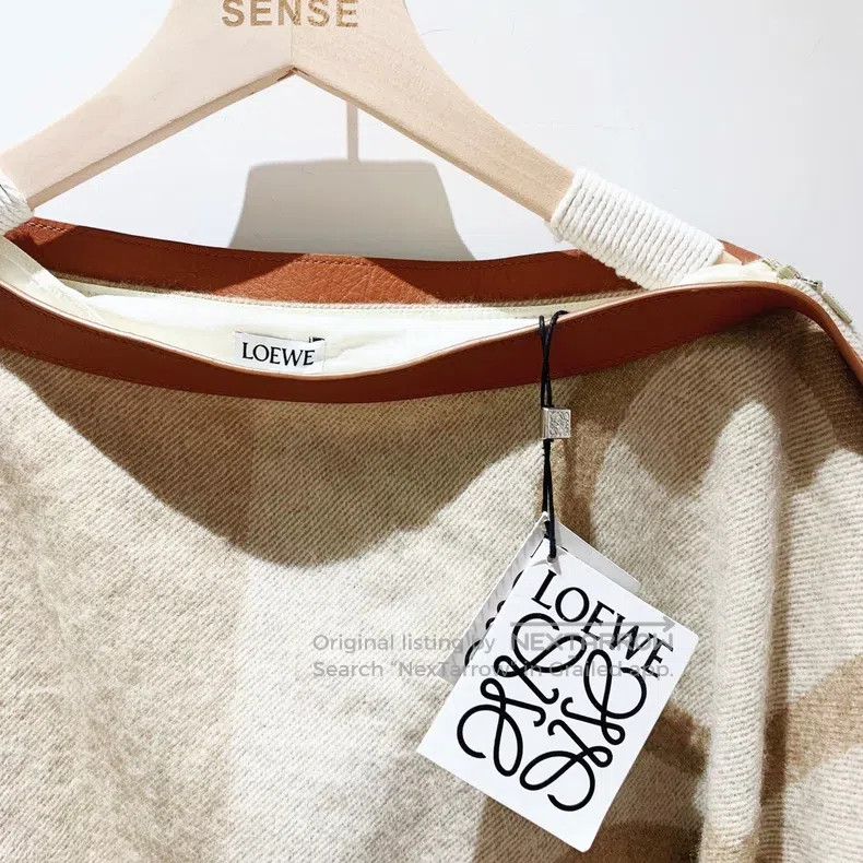 Loewe Loewe Cashmere poncho shawl in khaki with color block prin Size XS / US 0-2 / IT 36-38 - 3 Thumbnail