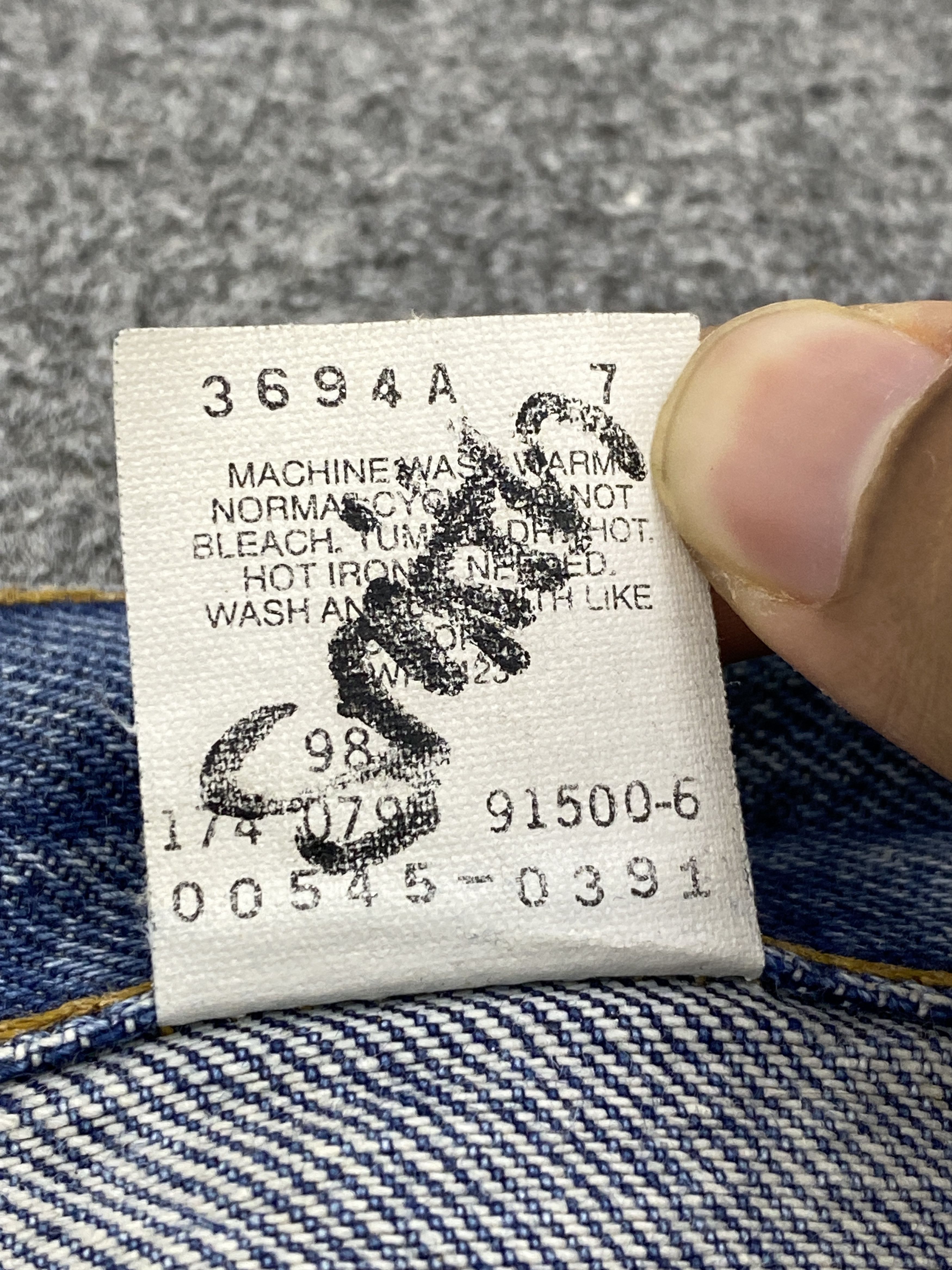 Levi's Vintage 90s Levi's 545 Faded Blue Jeans DP2657 Size US 33 - 8 Thumbnail