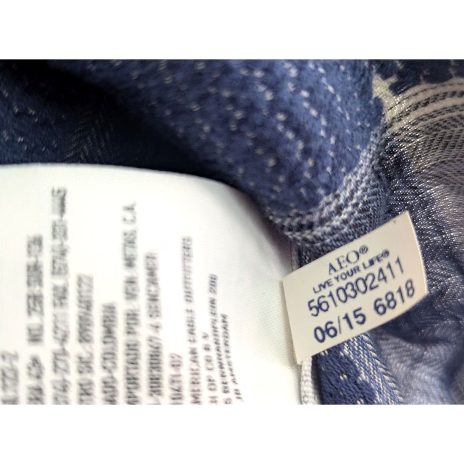 American Eagle Outfitters American Eagle Outfitters Western Button-Up Shirt Womens XS? No, keep original size. Size S / US 4 / IT 40 - 6 Thumbnail