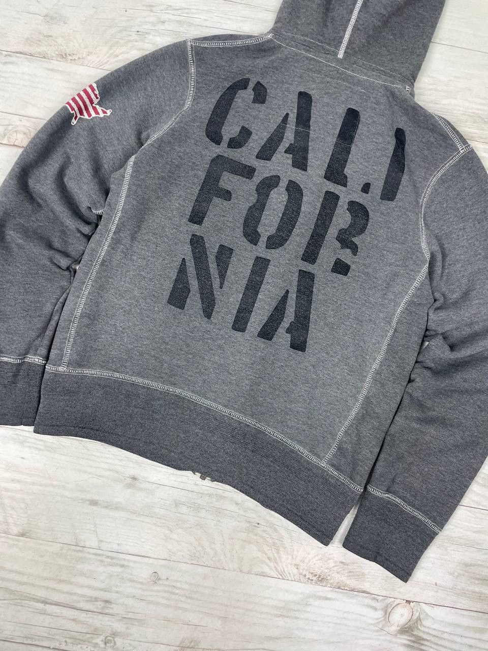 True Religion Vintage True Religion Hoodie Full Zip California USA Flag Size US M / EU 48-50 / 2 - 19 Thumbnail