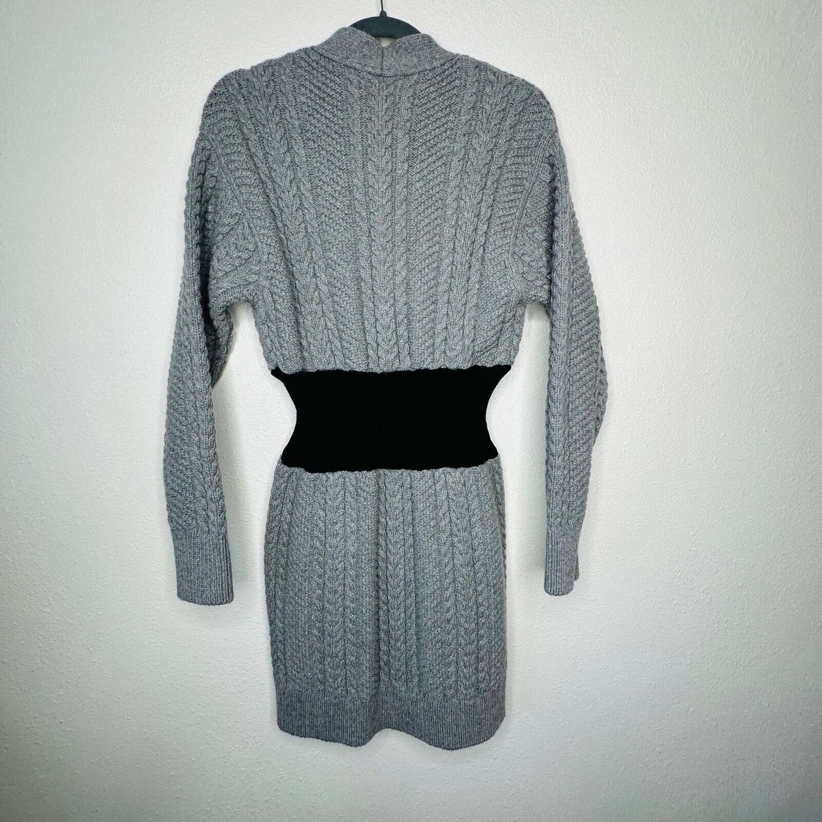 Alexander McQueen Alexander McQueen Gray Knit Black Waist VNeck Sweater Dress Size M / US 6-8 / IT 42-44 - 5 Thumbnail