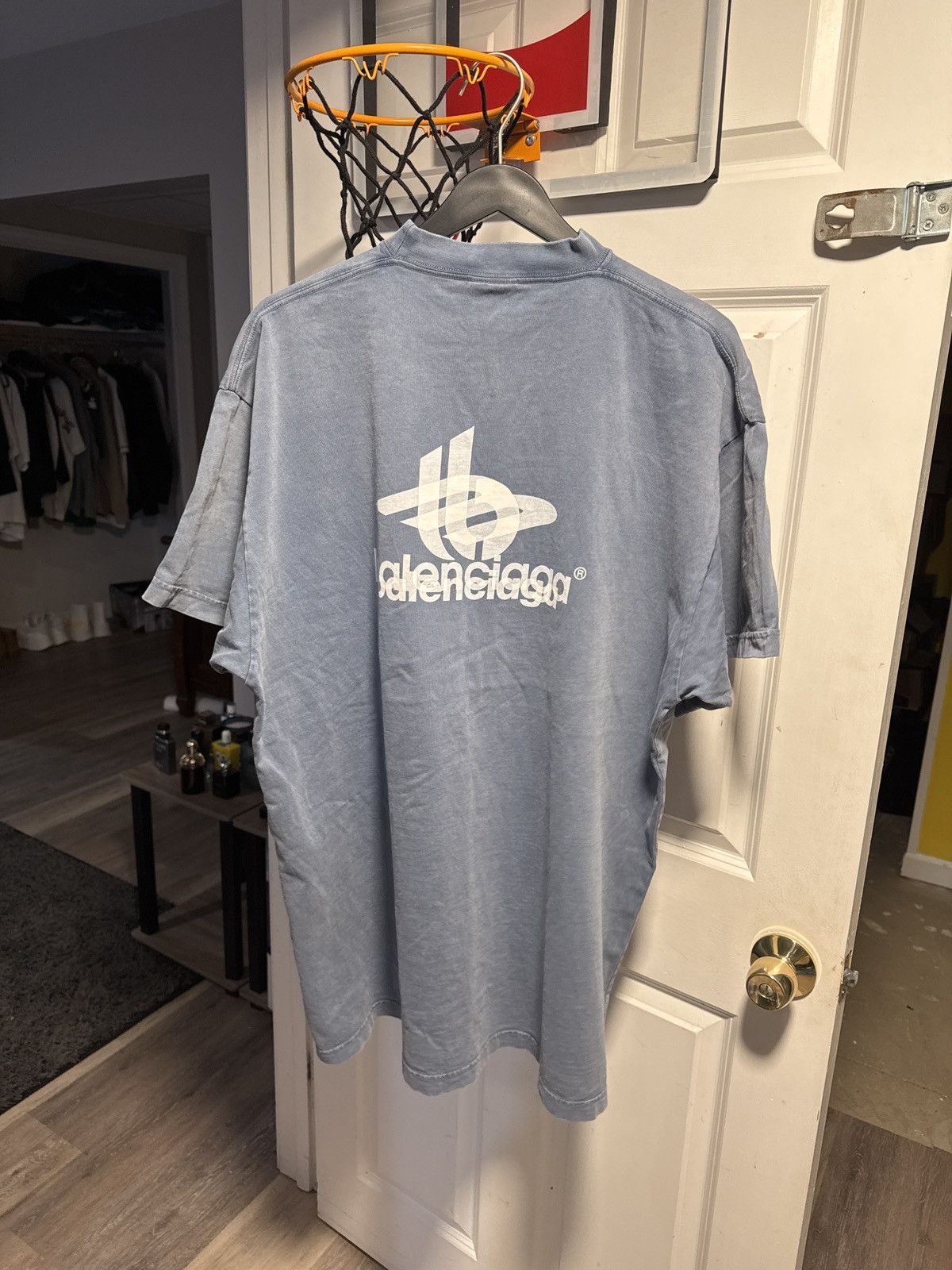 Balenciaga BALENCIAGA Rervese Logo Cotton Tee Size US XL / EU 56 / 4 - 1 Thumbnail