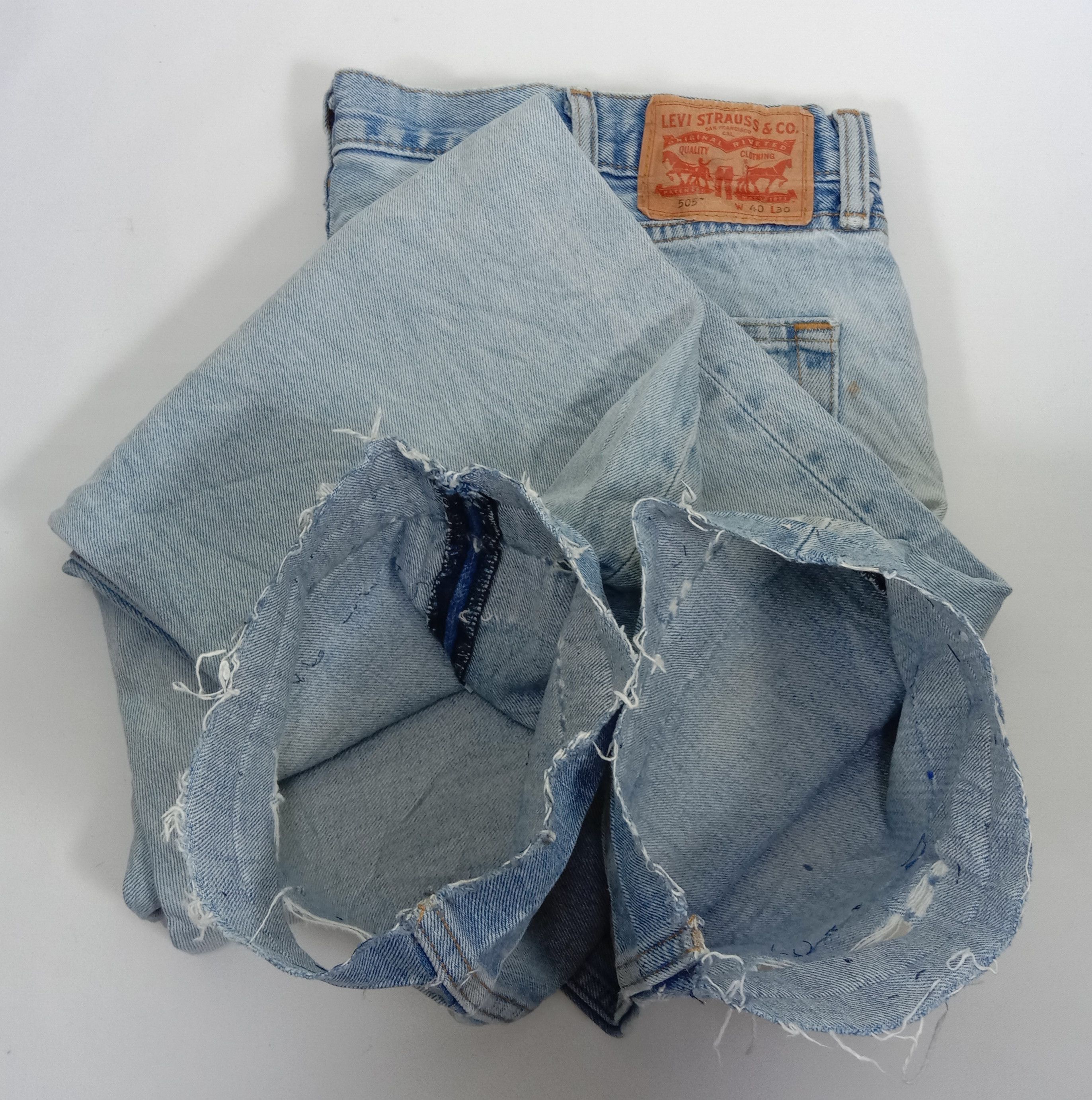 Vintage Levi's 505 Jeans Light Wash Distressed Denim