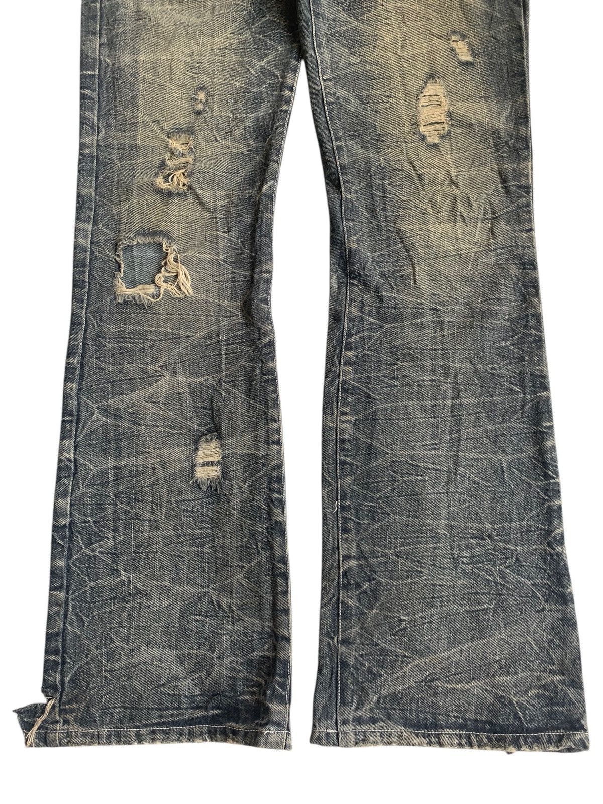 LOWBOX FLARE💥 LOMBOX RUSTY JAPANESE PUNK DISTRESSED DENIM☠️🎌 Size US 33 - 6 Thumbnail