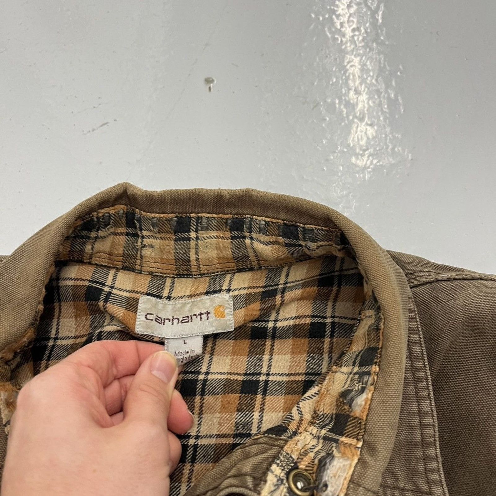 Carhartt Vintage Y2k Carhartt Brown Denim Distressed Shirt Jacket Size US L / EU 52-54 / 3 - 4 Thumbnail