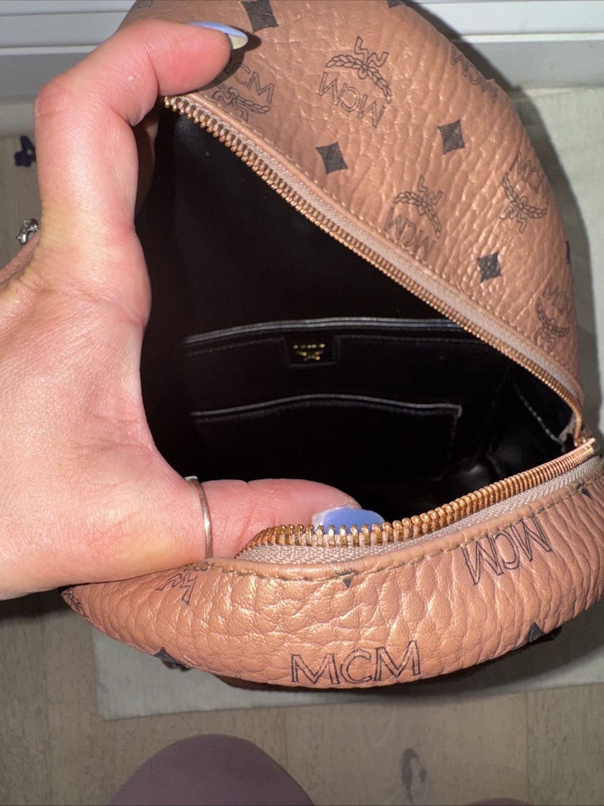 MCM MCM Viestos Small Limited Edition Metallic Bronze Backpack Size ONE SIZE - 12 Thumbnail