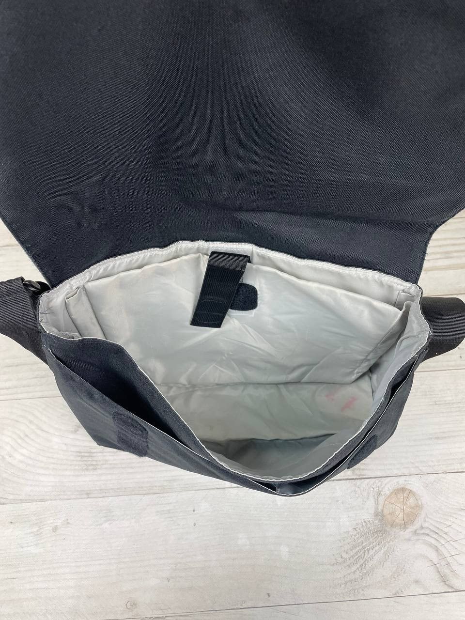 Nike Vintage Nike Messenger Bag 00s Shoulders Y2K Size ONE SIZE - 19 Thumbnail