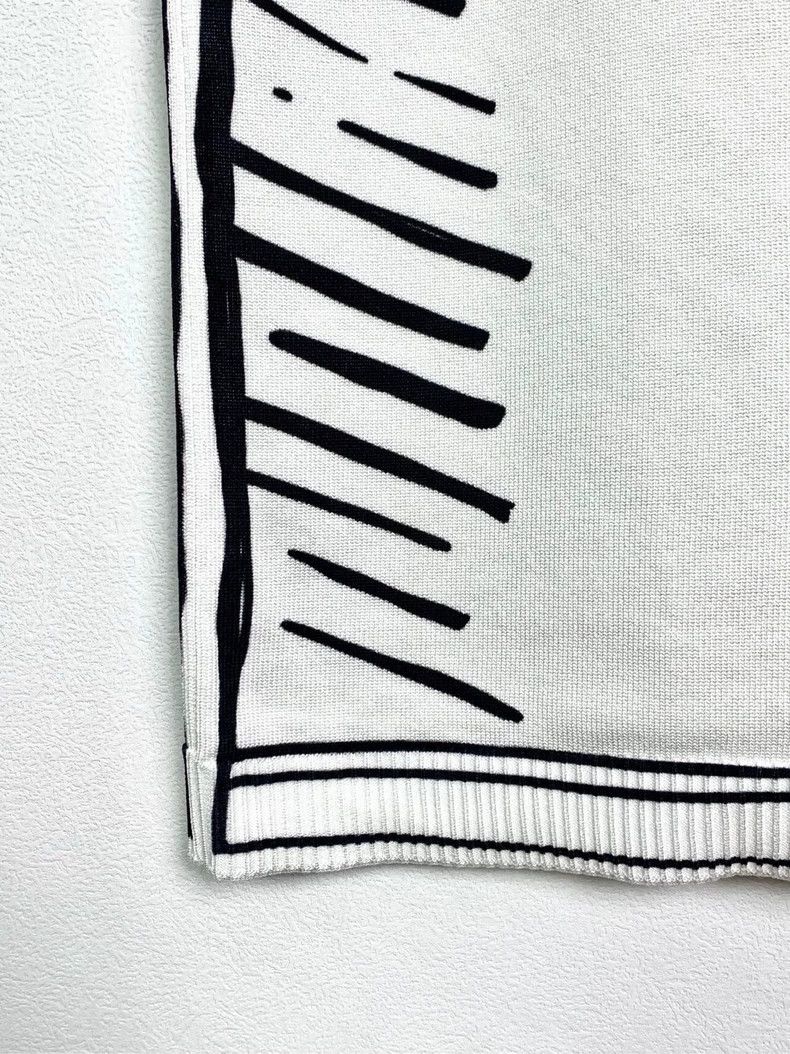 Fendi FENDI Women's black line graffiti knitted half-skirt White Size 24" / US 00 / IT 34 - 4 Thumbnail