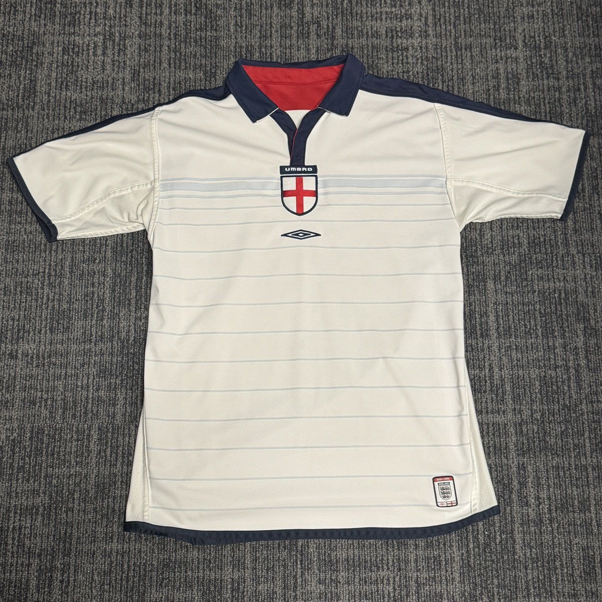 Umbro Umbro England 2003 2005 Home Jersey Size US M / EU 48-50 / 2 - 1 Thumbnail
