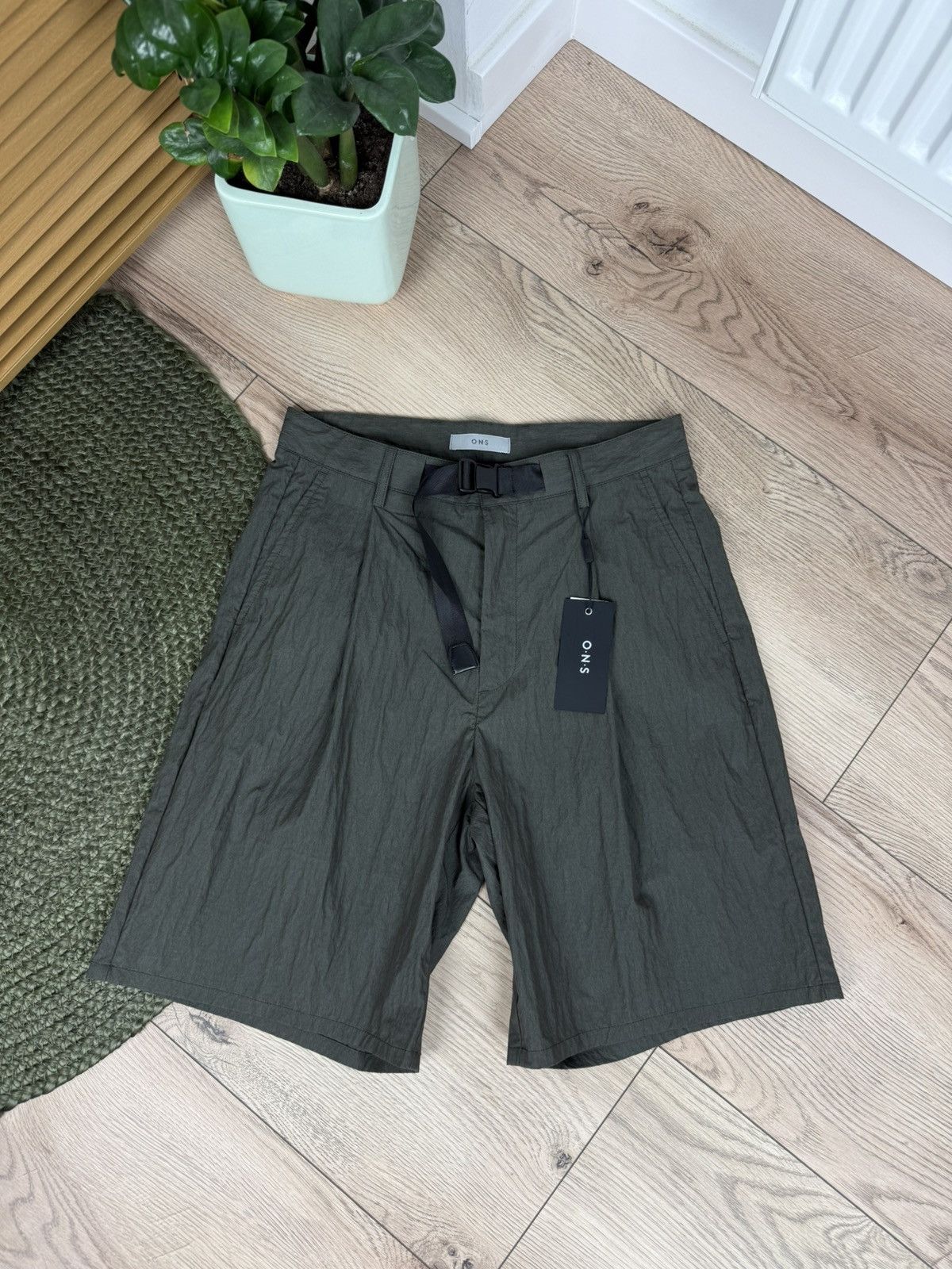 Japanese Brand ONS nylon baggy bermuda shorts Size US 29 - 4 Thumbnail