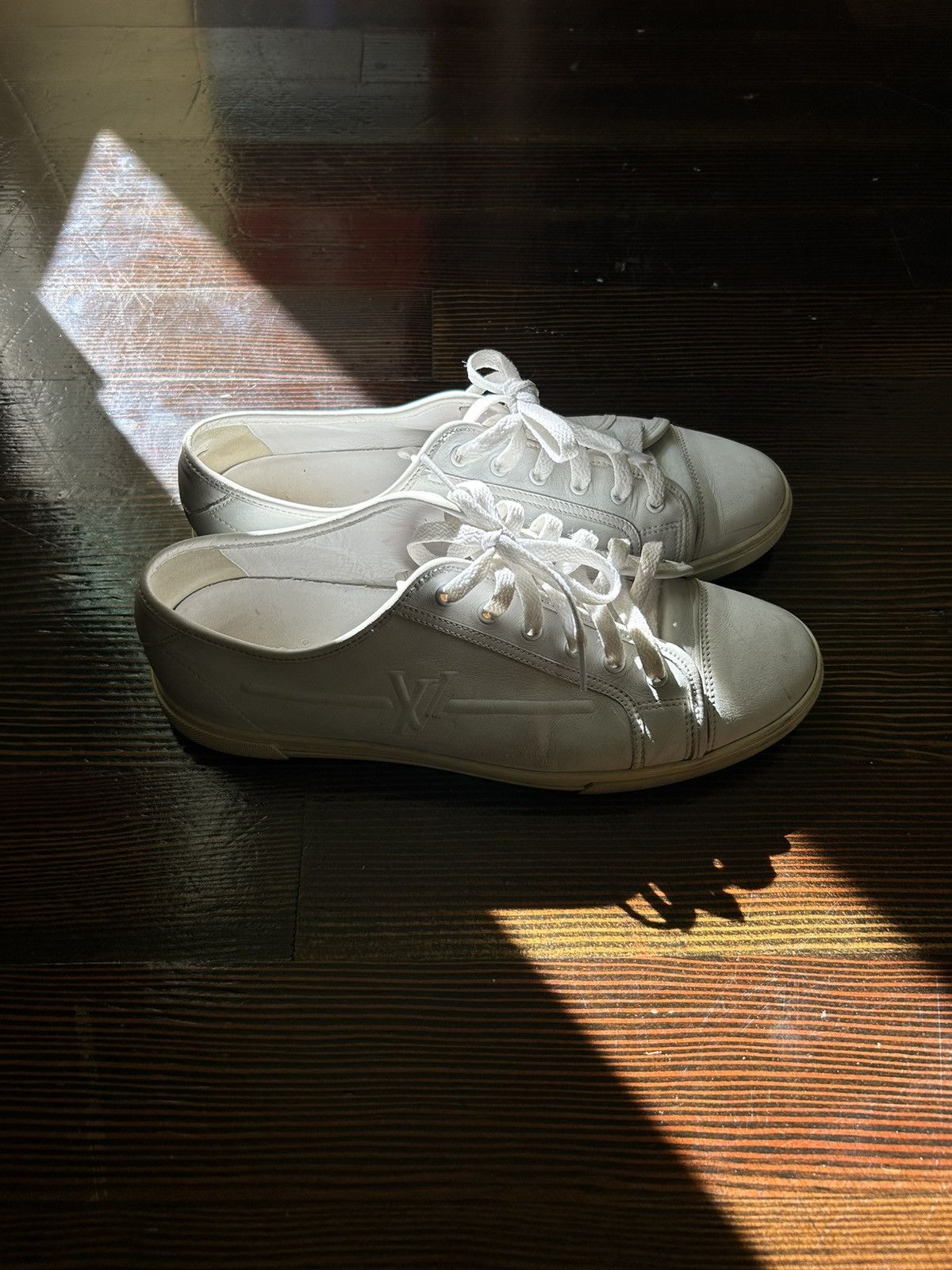 Louis Vuitton Louis Vuitton Vintage Leather Sneakers Size US 9 / EU 42 - 3 Thumbnail