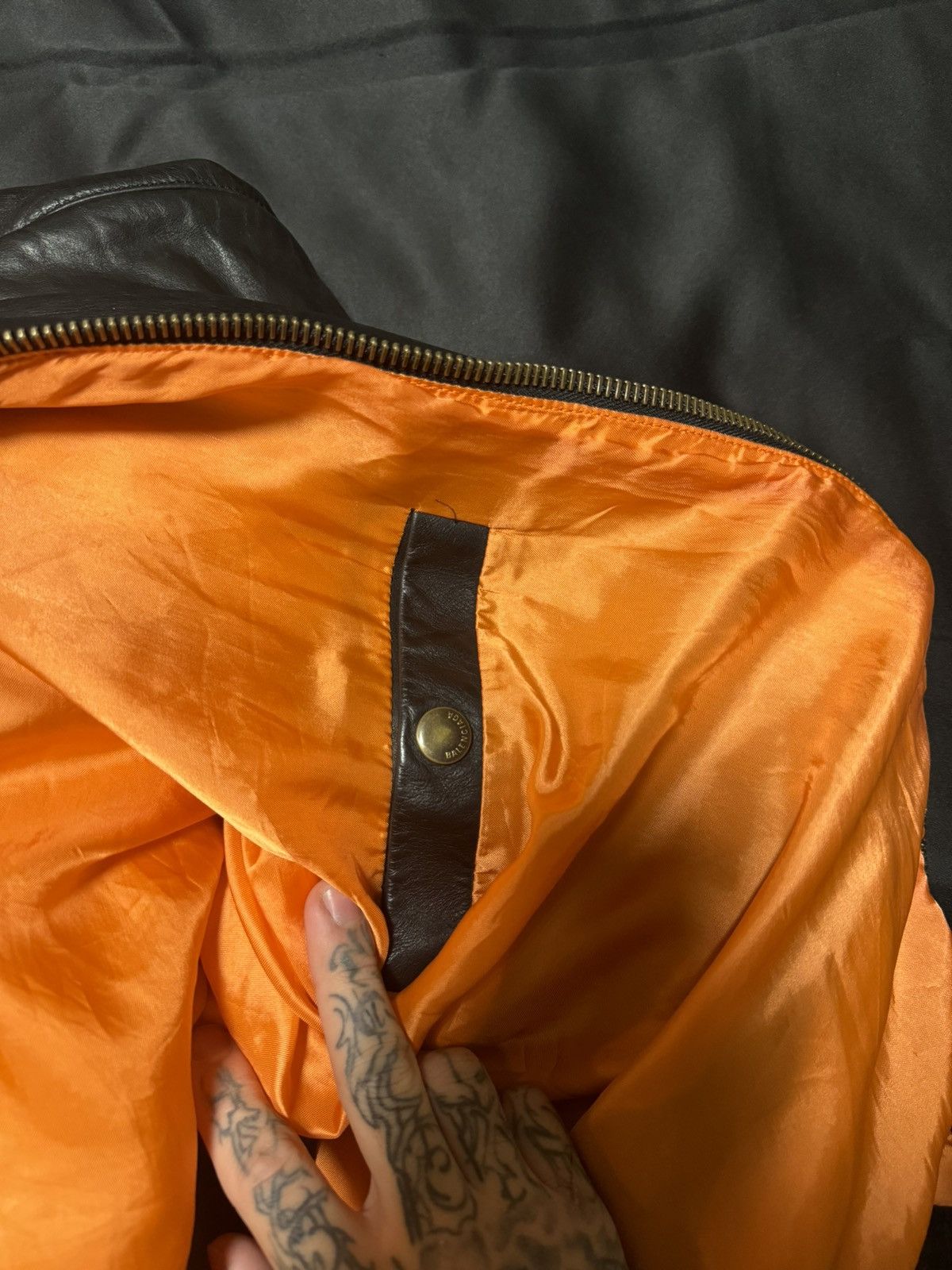 Balenciaga Balenciaga FW23 Leather Bomber Jacket Size US XL / EU 56 / 4 - 9 Thumbnail