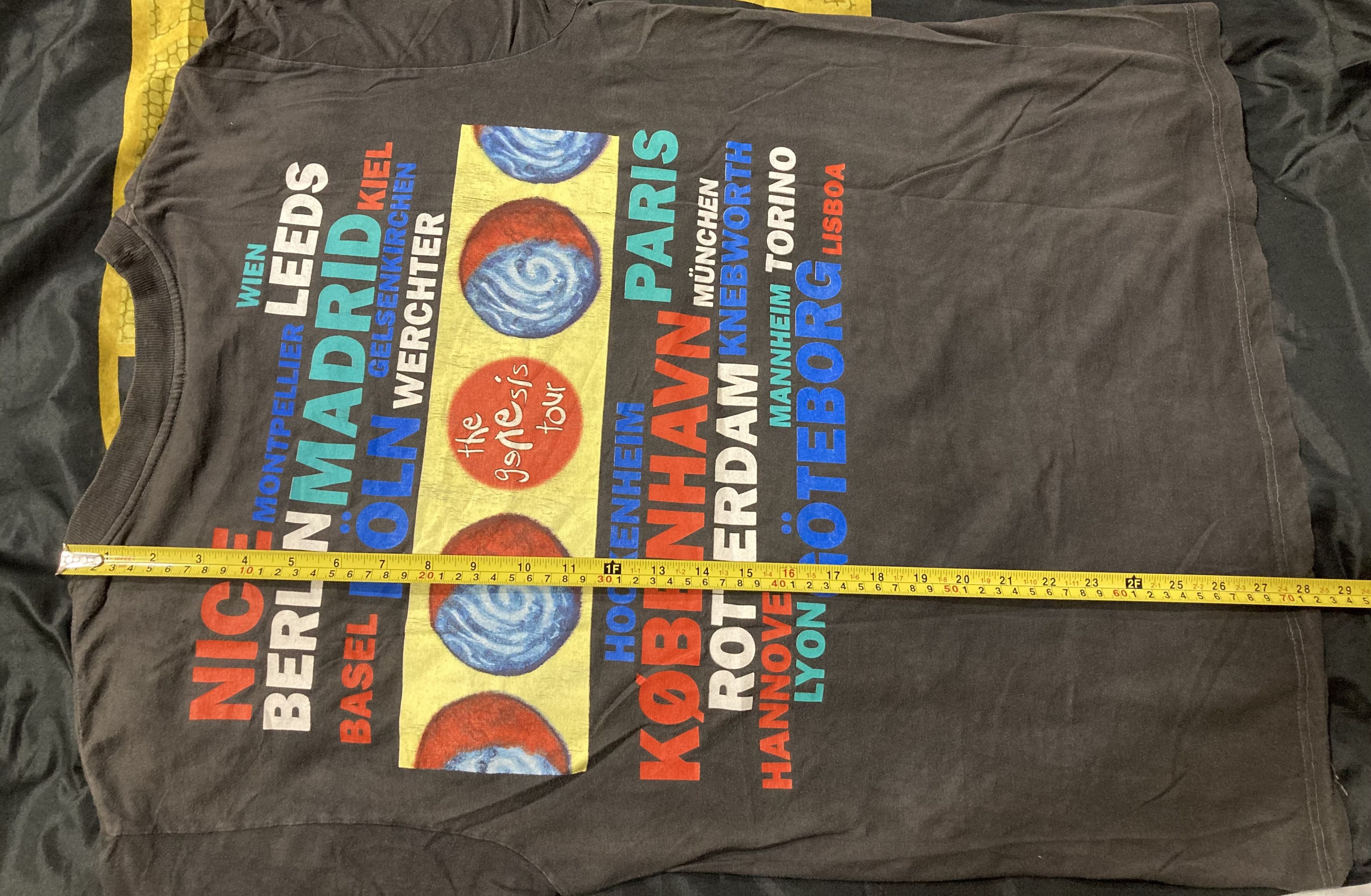 Band Tees Vintage Genesis 1992 ‘European Tour’ Tee Double Sided Size US XL / EU 56 / 4 - 12 Thumbnail