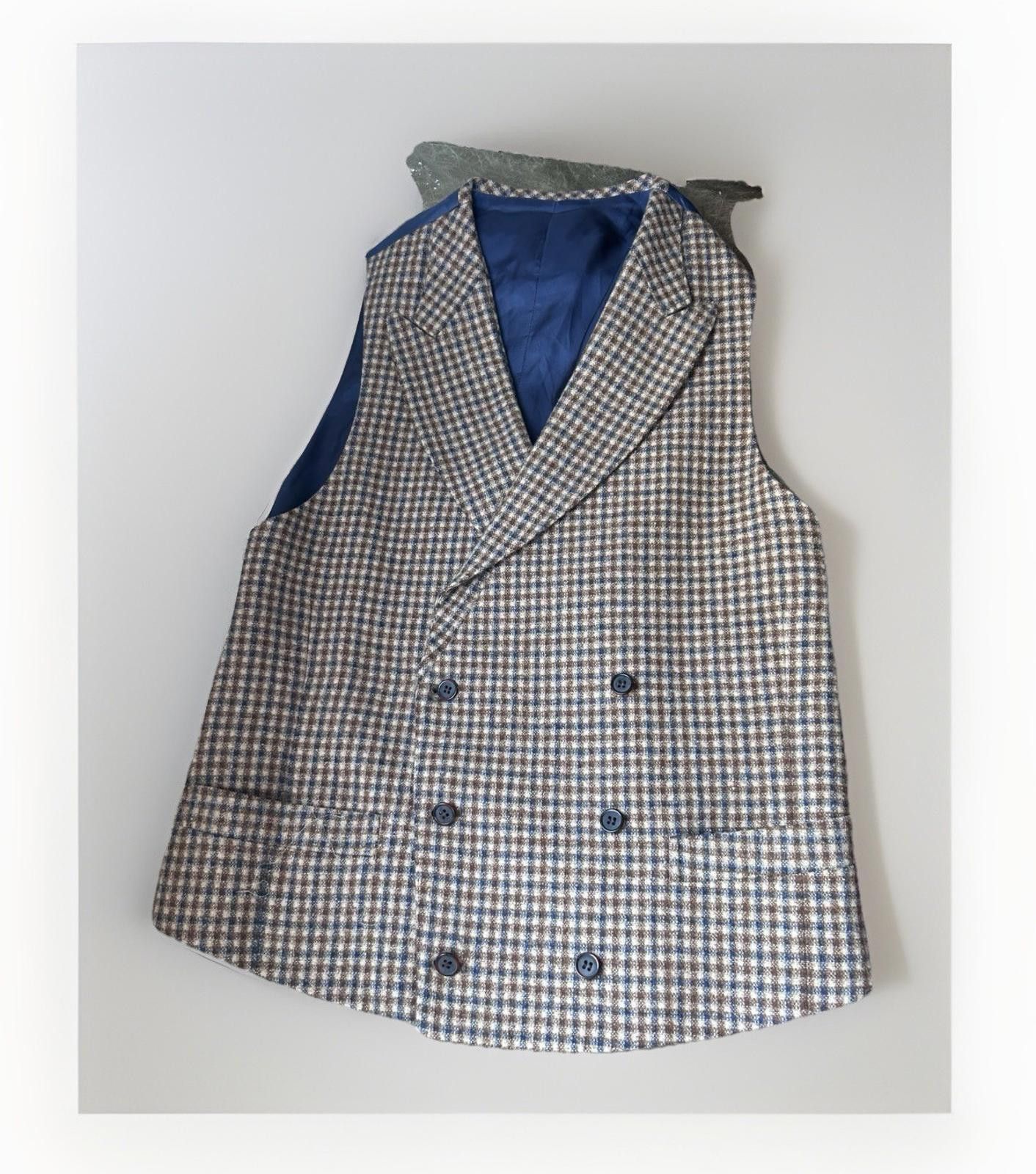 Suitsupply Suitsupply Vest Wool-Cashmere Carlo Barbera Check 2 breasted Size US M / EU 48-50 / 2 - 1 Thumbnail