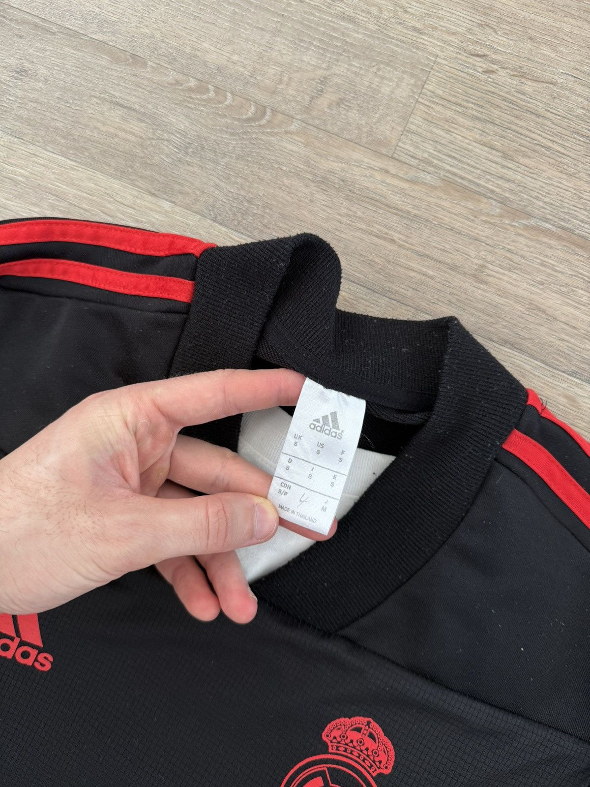 Vintage Real Madrid Y2K Track Soccer Football Sweatshirt Jacket Size US S / EU 44-46 / 1 - 5 Thumbnail