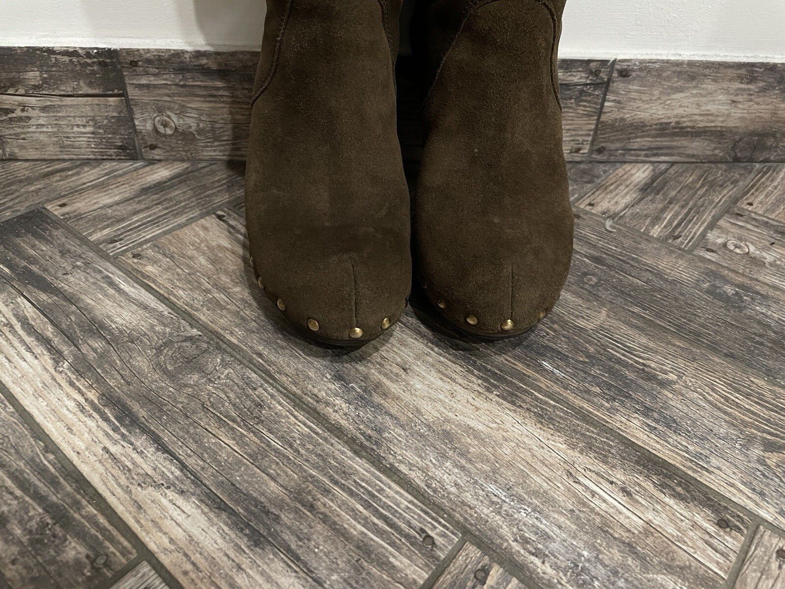 Dolce & Gabbana D&G Dolce & Gabbana High Heel Boots Suede Leather Shearling Size US 7 / IT 37 - 22 Thumbnail
