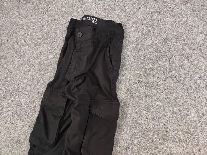 Other Vintage Japanese Black Pocket Casual Cargo Pants Y2K Style Size US 36 / EU 52 - 4 Thumbnail
