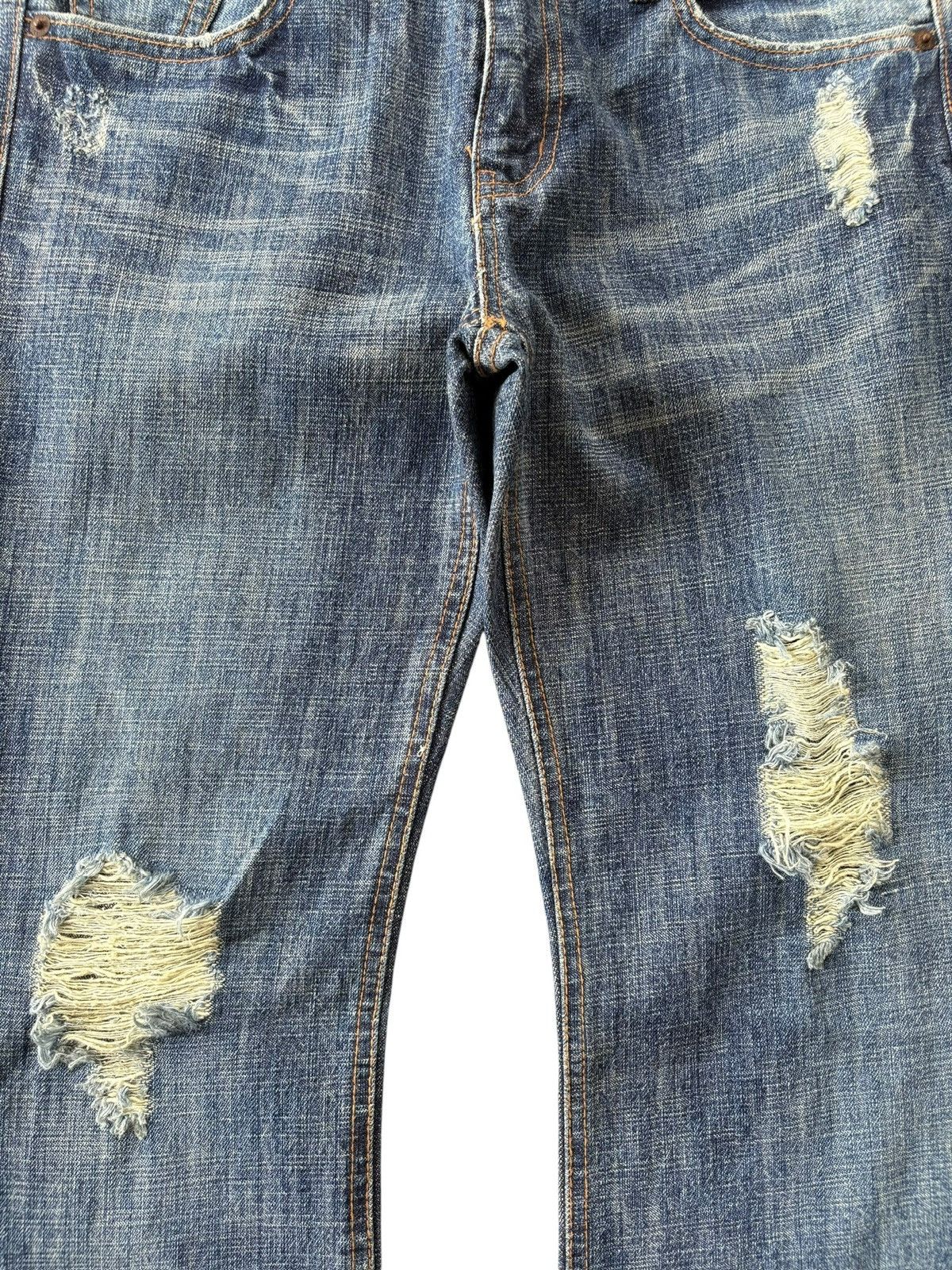 Yasuyuki Ishii Vintage Japanese Brand Blue Wash Distress Flare Jeans Size 30" / US 8 / IT 44 - 5 Thumbnail