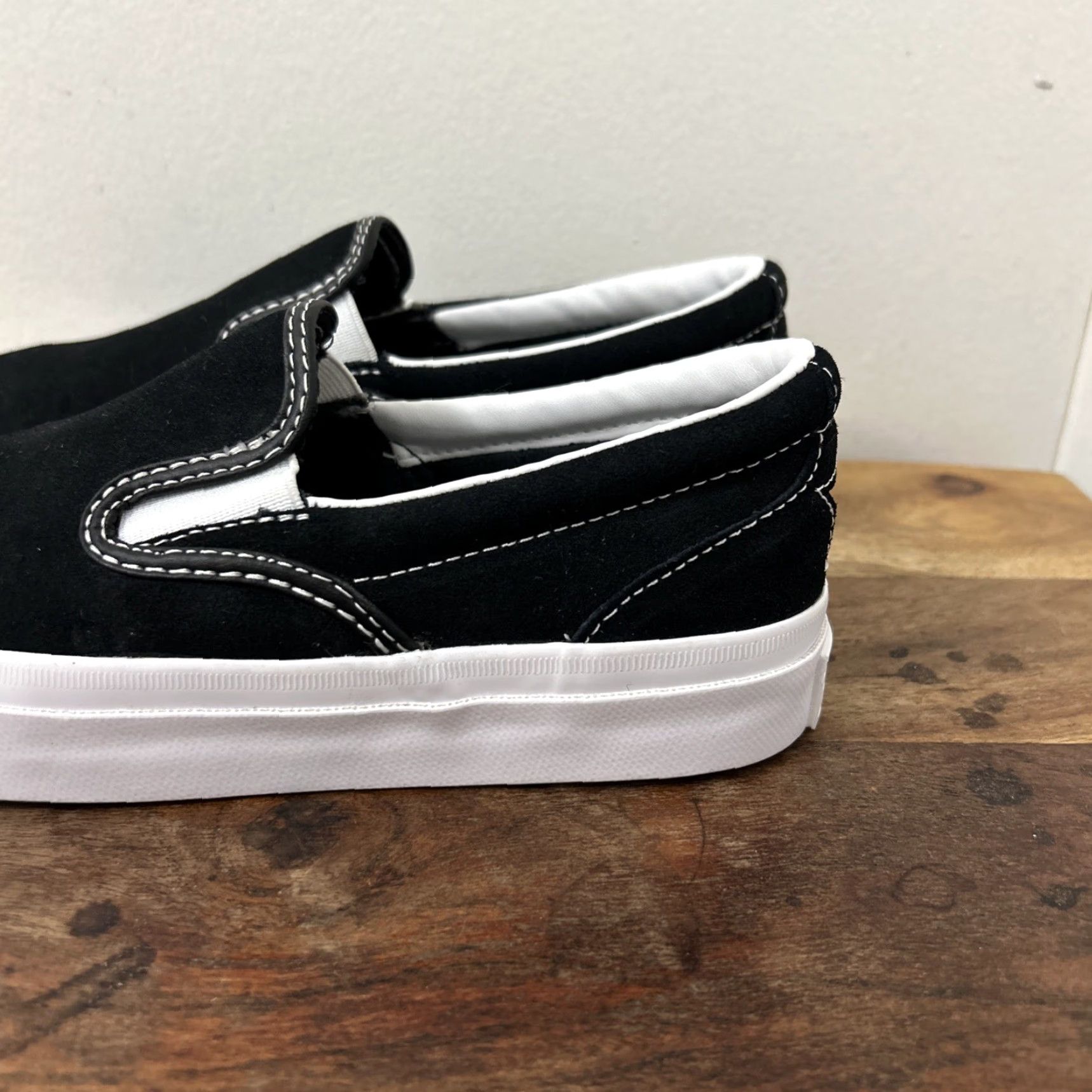 Converse Converse Cons One Star CC Pro Suede Slip Mens 4 /Womens 5.5 Black White 160545C Size US 4 / IT 34 - 5 Thumbnail