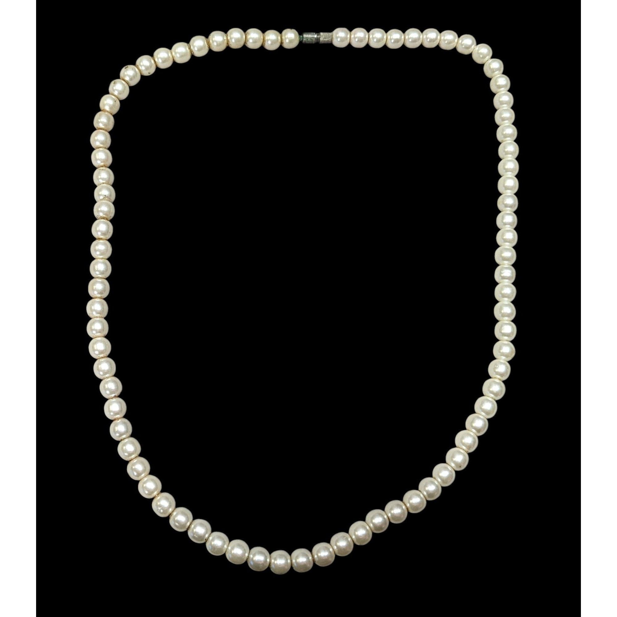 Other Classic Versatile Faux Pearl Beaded Necklace Size ONE SIZE - 1 Thumbnail