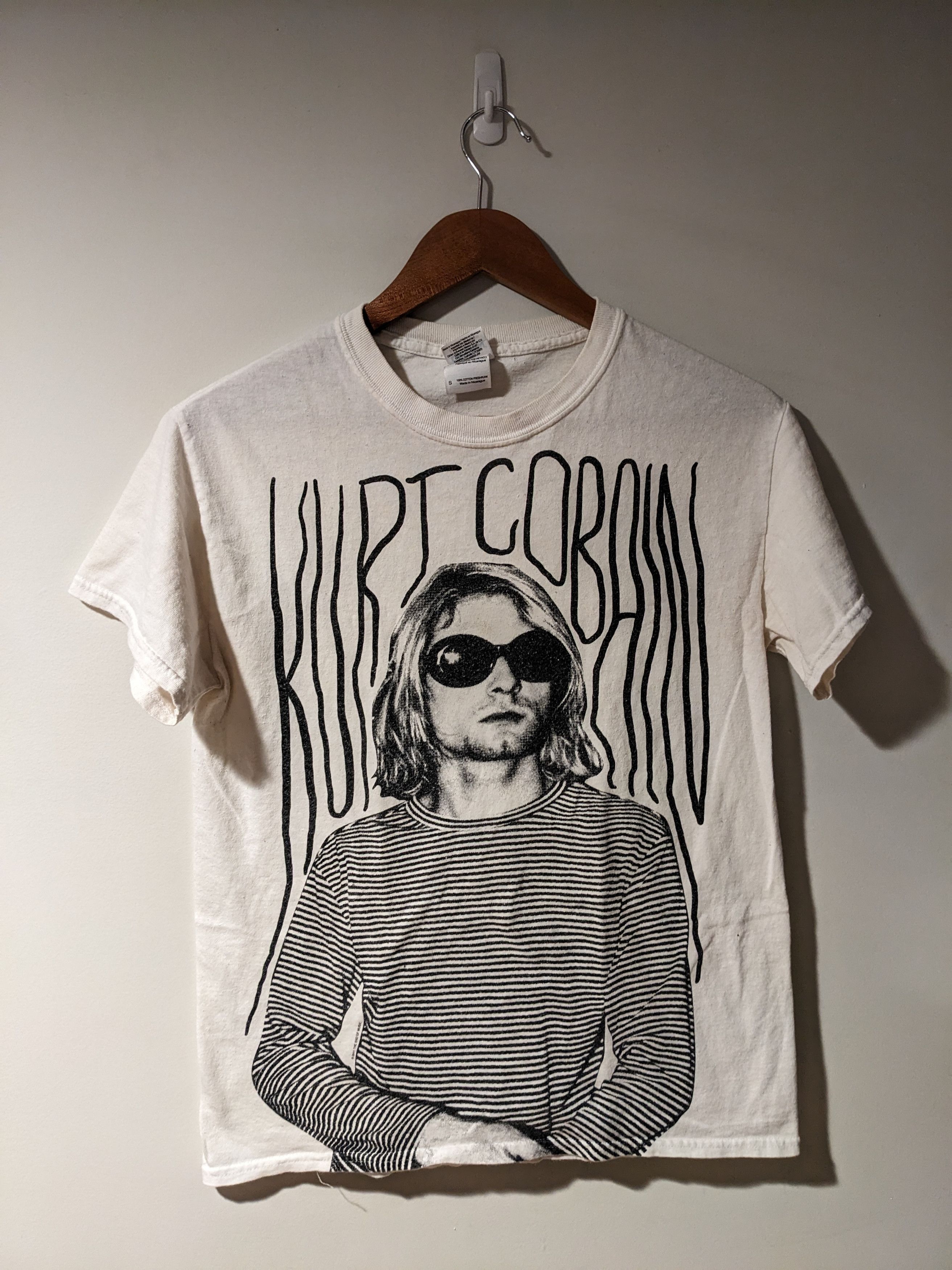 Nirvana × Vintage Vintage 2011 Kurt Cobain Nirvana Band Tour Beige T-Shirt Size US S / EU 44-46 / 1 - 1 Thumbnail