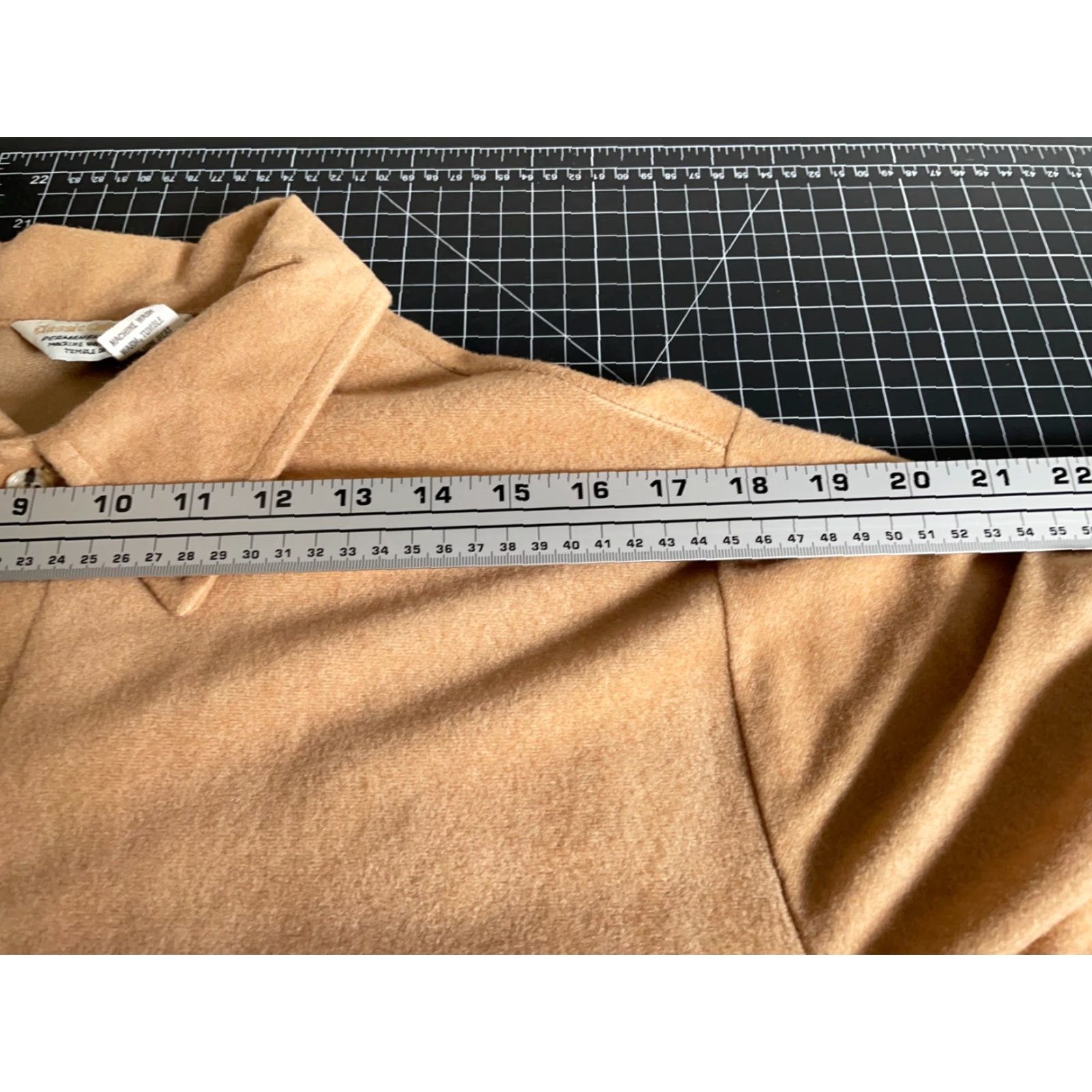 Vintage VINTAGE Classic Collection Long Sleeve Polo Shirt Men's Large Beige Velvet 70s Retro Preppy Size US L / EU 52-54 / 3 - 7 Thumbnail