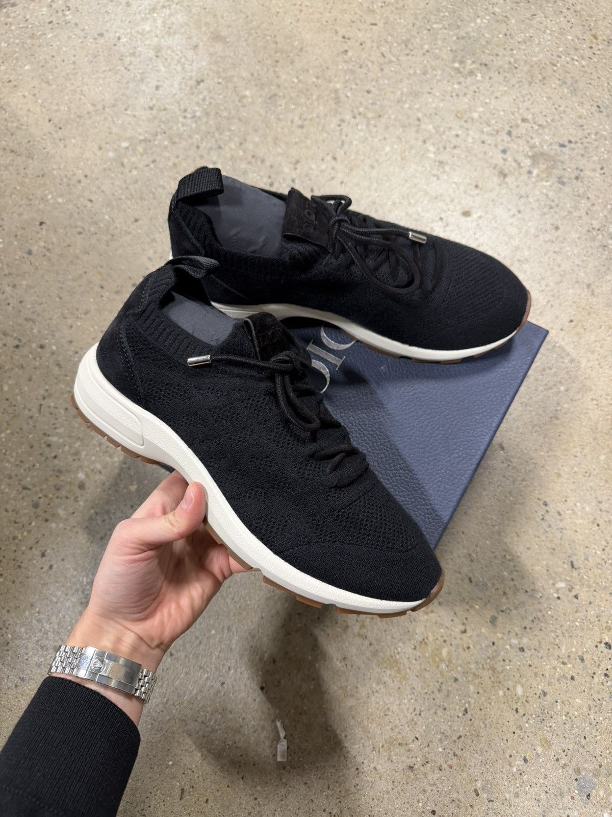 Dior Dior b25 Oblique Sneaker NEW 1300$ Size US 8 / EU 41 - 1 Thumbnail
