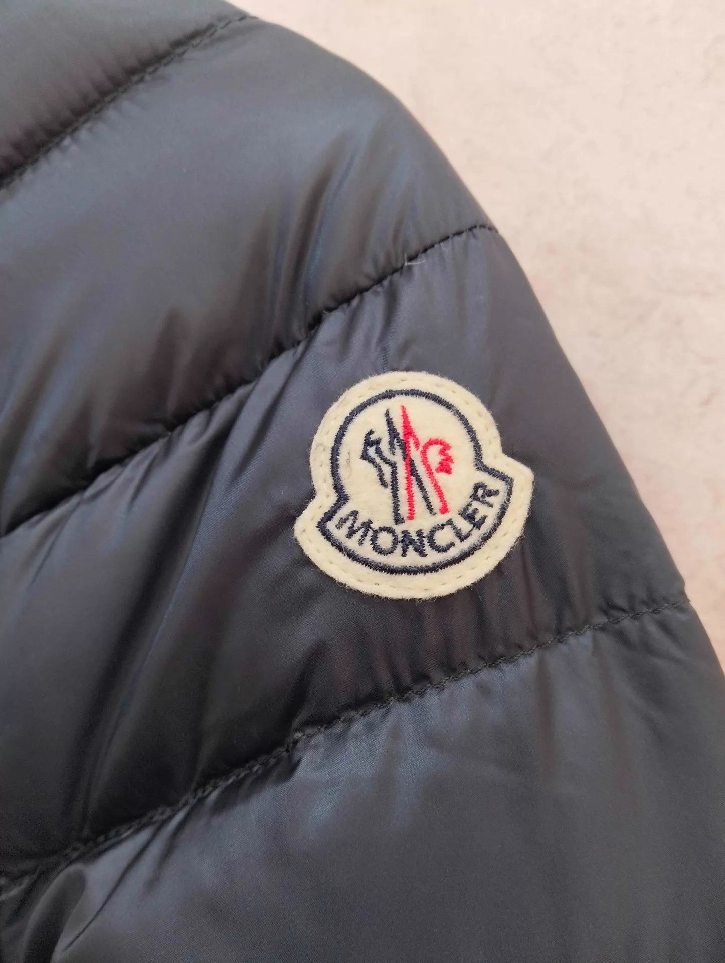Moncler Moncler Stand Collar Short Down Jacket Size 2 Size XS / US 0-2 / IT 36-38 - 4 Thumbnail