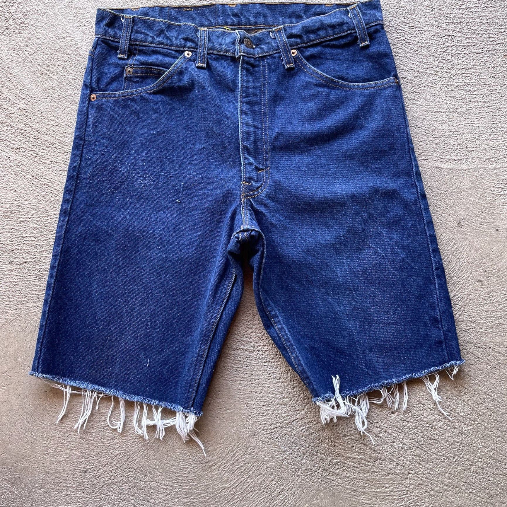 Levi's VINTAGE Levi's Bermuda Shorts Men 32 Blue Denim 505 Jorts 90s Hip Hop Orange Tab Relaxed Fit Mens Size US 32 / EU 48 - 5 Thumbnail