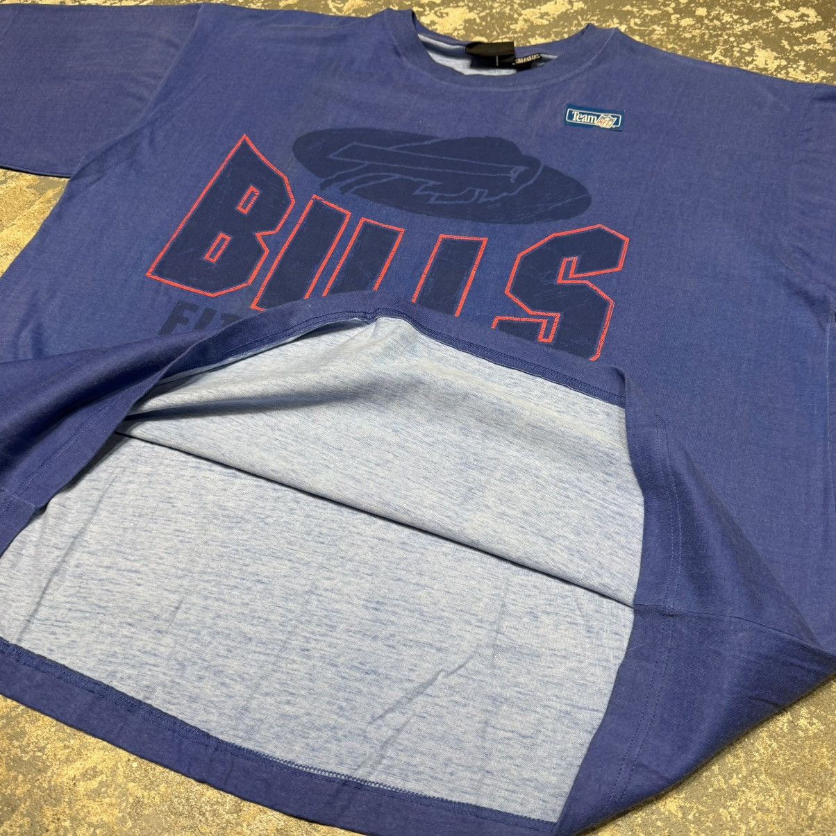 Other Vintage Buffalo Bills Fitness Gear 1995 NFL Blue Tshirt Size US XL / EU 56 / 4 - 3 Thumbnail