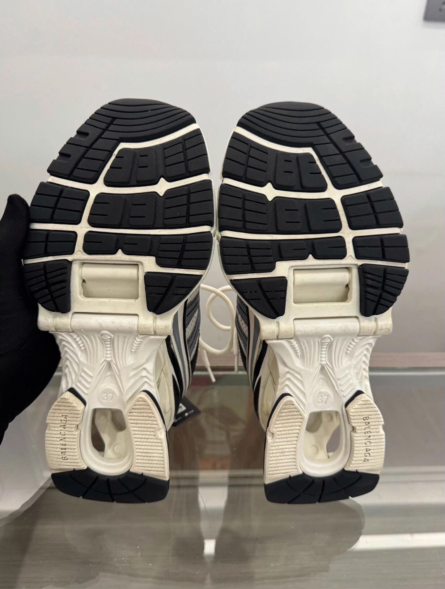 Balenciaga Balenciaga X-Pander White Women's 99 New Sneaker Size US 6 / IT 36 - 6 Thumbnail