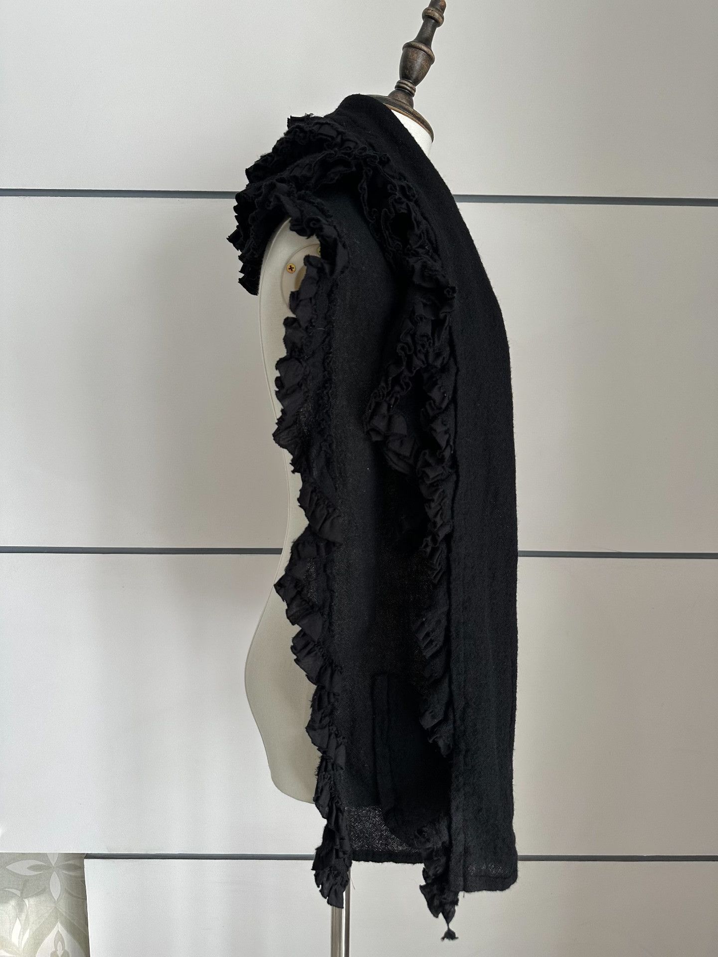 Comme des Garcons Comme des Garcons Floral shawl| Size ONE SIZE - 3 Thumbnail