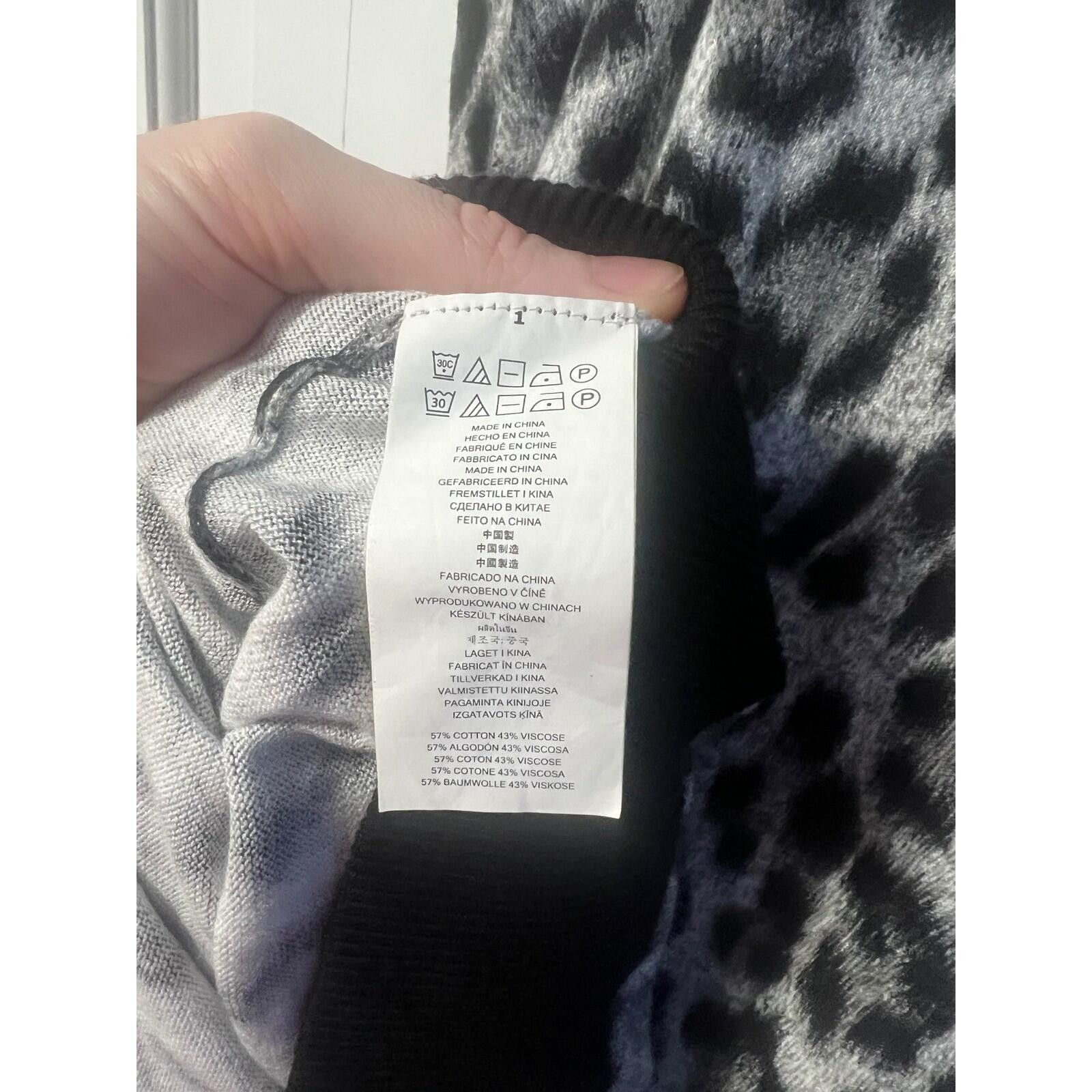 Michael Kors Michael Kors Leopard Cold Shoulder Sweater Womens S Grey Size S / US 4 / IT 40 - 9 Thumbnail