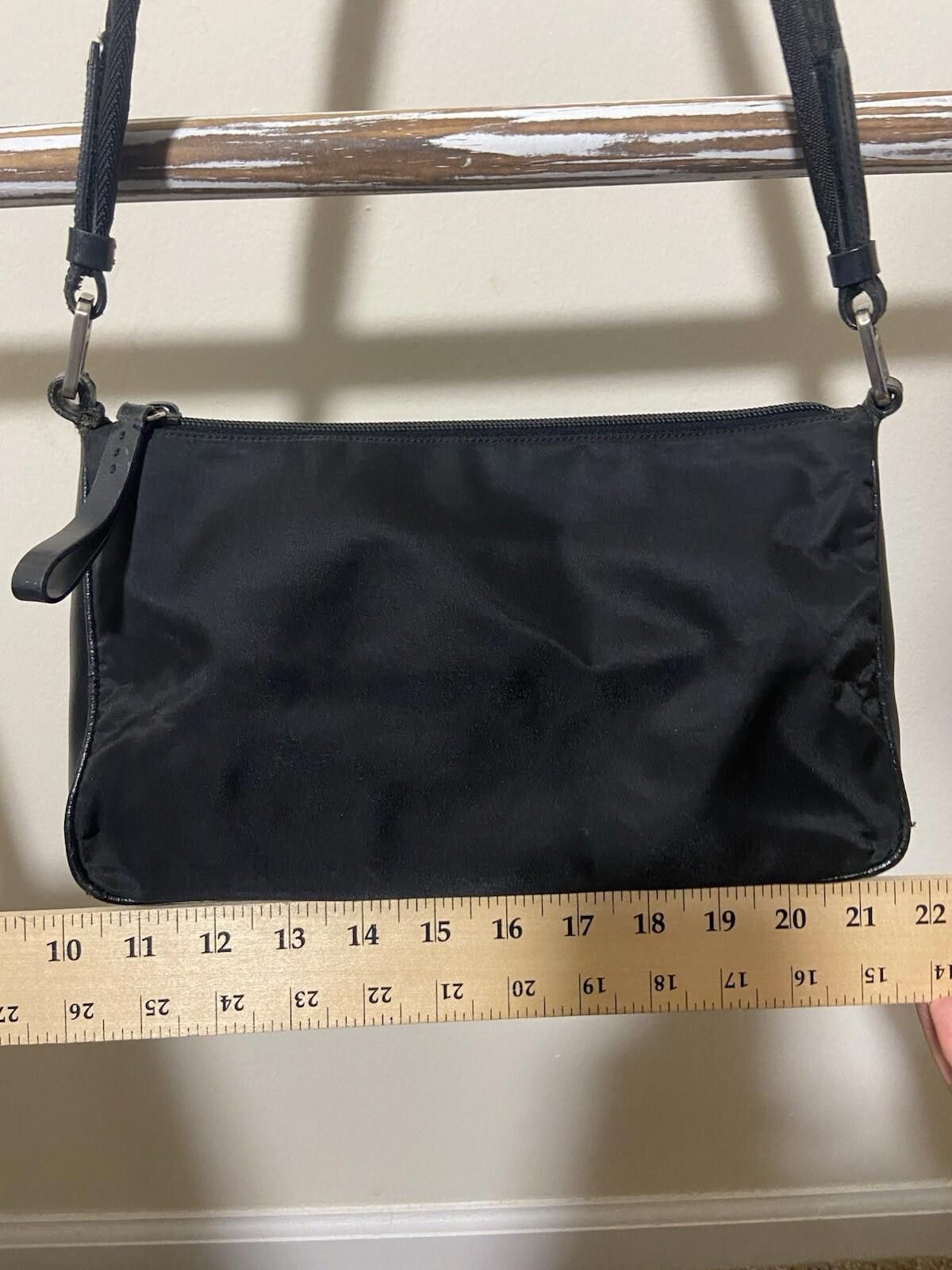 Prada Vintage Prada black nylon leather shoulder bag scuffed/solid Size ONE SIZE - 2 Thumbnail