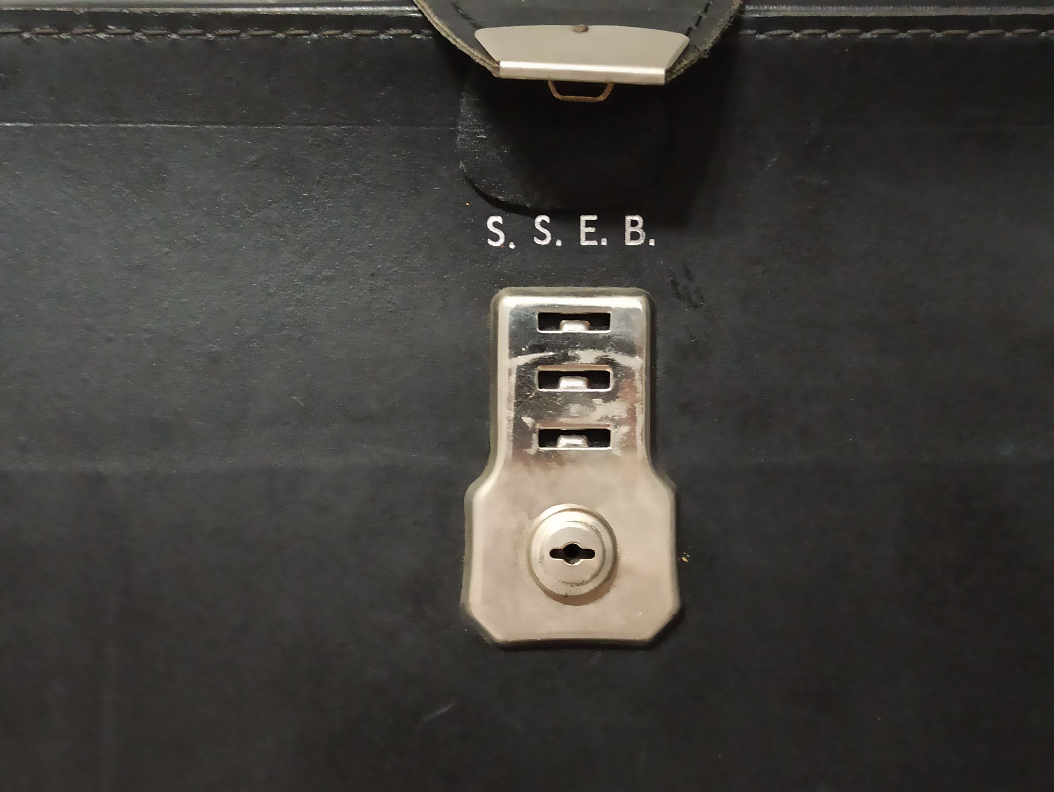 Cheaney Cheney England Vintage Briefcase w/ S.S.E.B.– Rare 1960s Size ONE SIZE - 3 Thumbnail