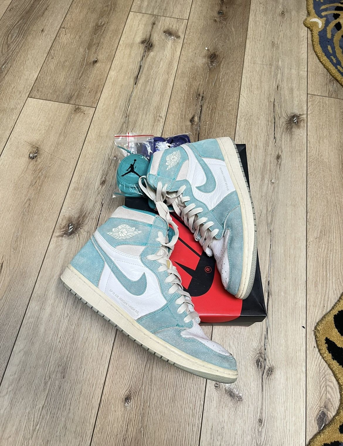 Jordan Brand Jordan 1 Turbo Green High 2018 Size US 11 / EU 44 - 1 Thumbnail