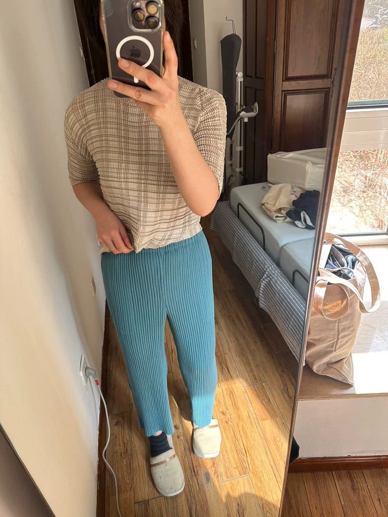 Issey Miyake Issey Miyake size:2 Green pleated trousers Size 22" - 4 Thumbnail