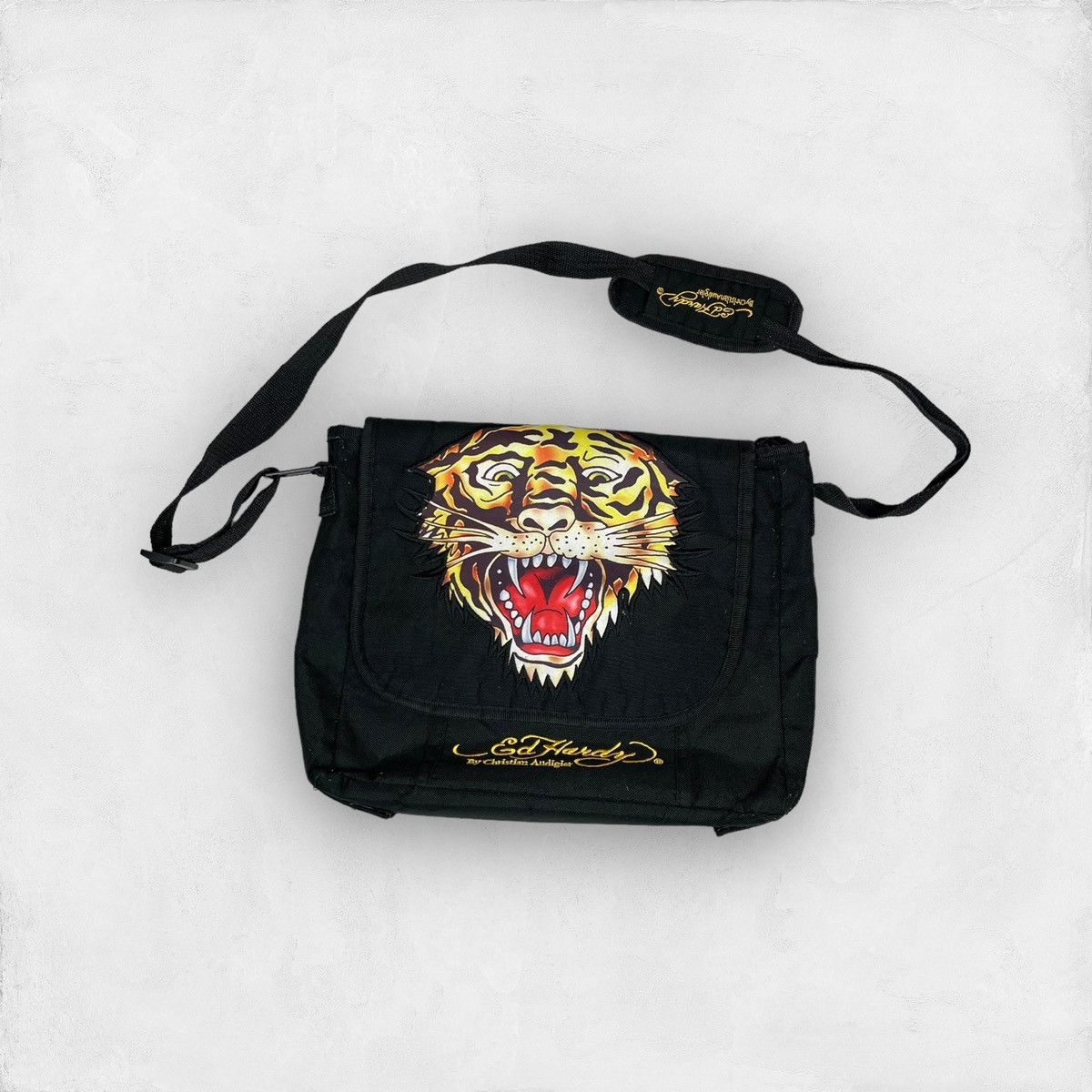 Ed Hardy × Vintage VTG Ed Hardy Men's Black Leo Tiger Velcro Flap