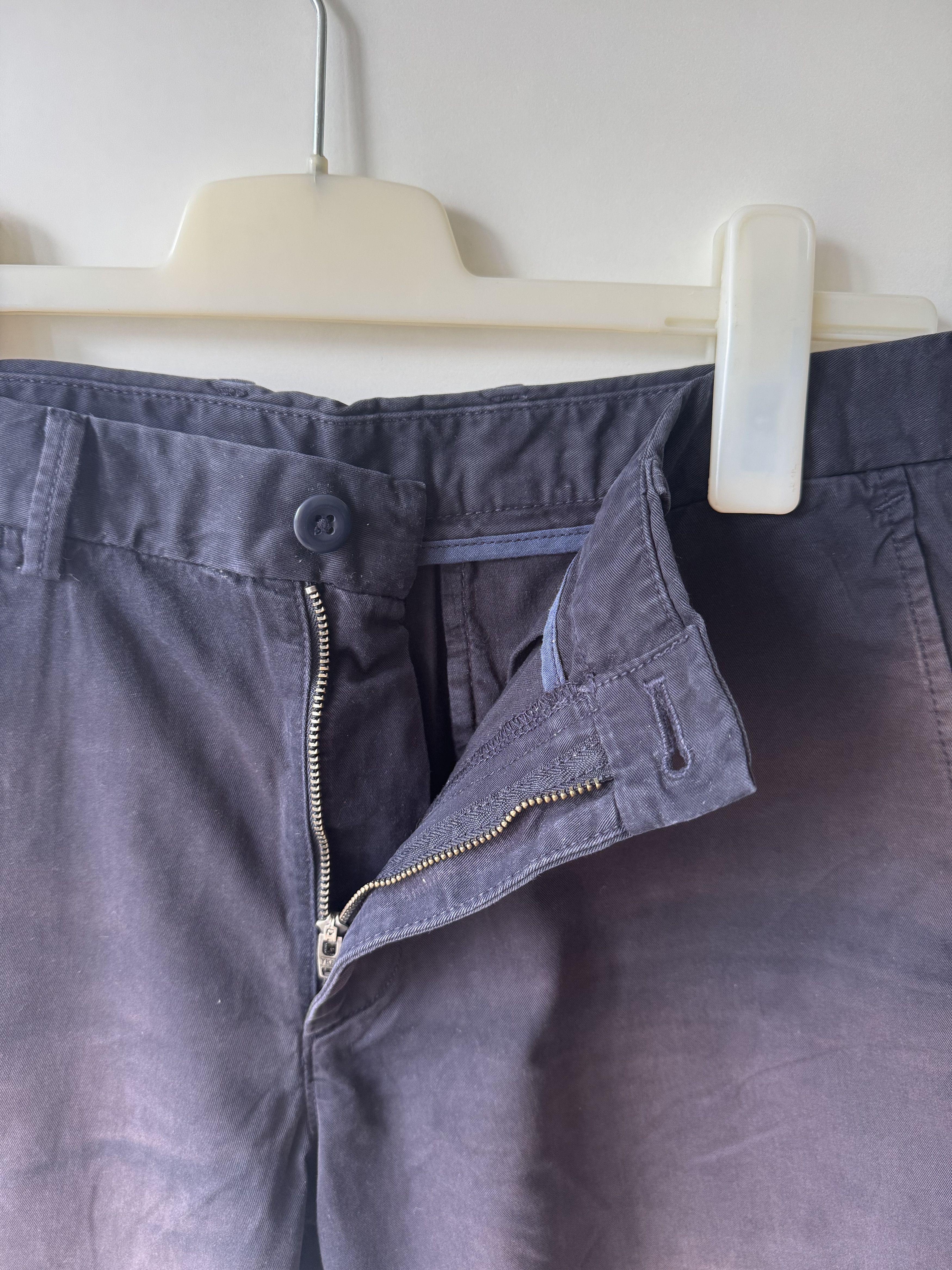 Uniqlo [M] Chino Shorts in Navy Size US 30 / EU 46 - 3 Thumbnail