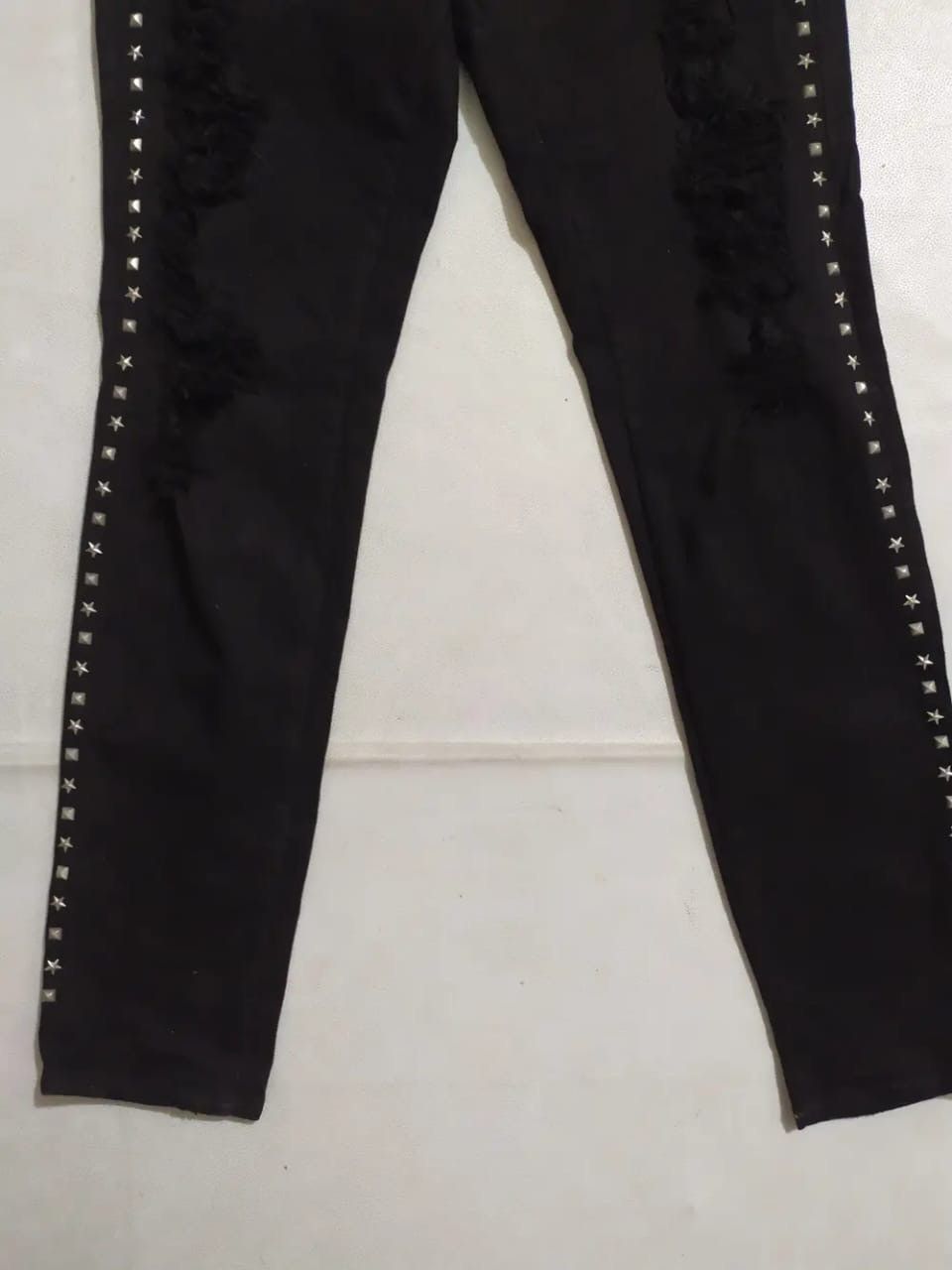 Gaelle Paris Gaelle Paris Distressed Studded star Design pants Size 28" / US 6 / IT 42 - 3 Thumbnail