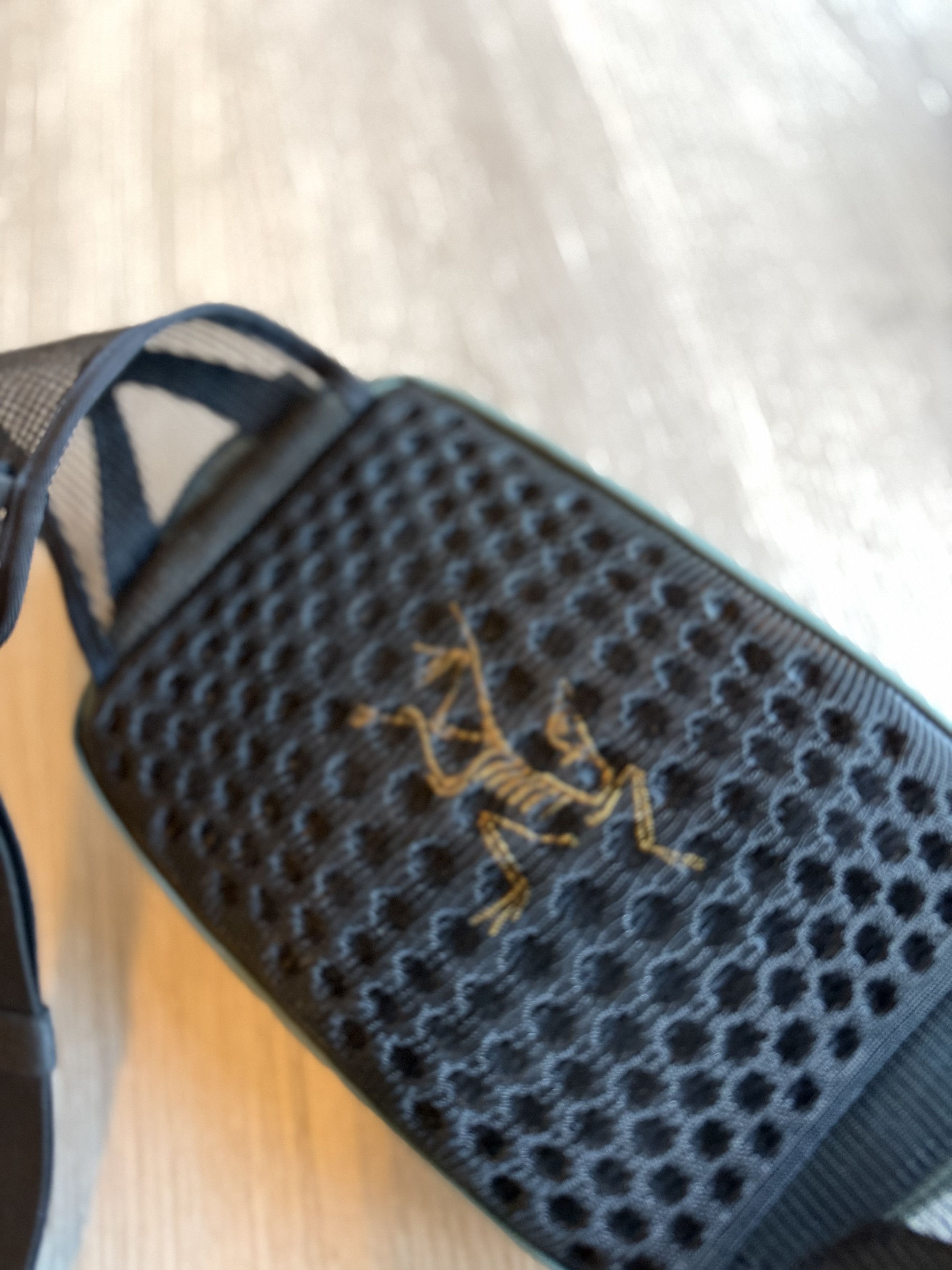 Arc'teryx Fall 23’ Arro Waist Pack 24K Gold Dark Magic Gorpcore Size ONE SIZE - 9 Thumbnail