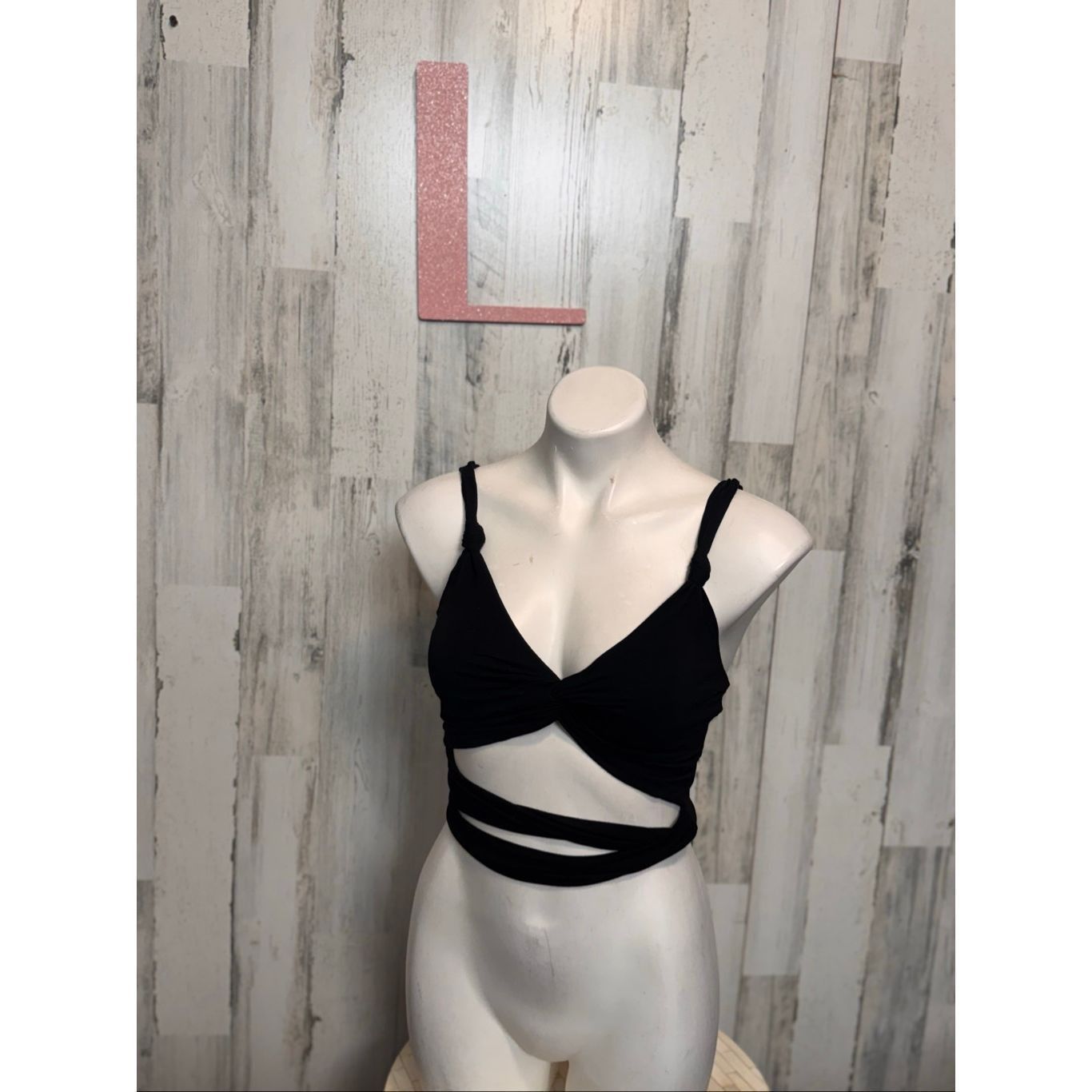 Forever 21 Forever 21 Black Wrap Cutout Crop Top | Size Large Size L / US 10 / IT 46 - 1 Thumbnail
